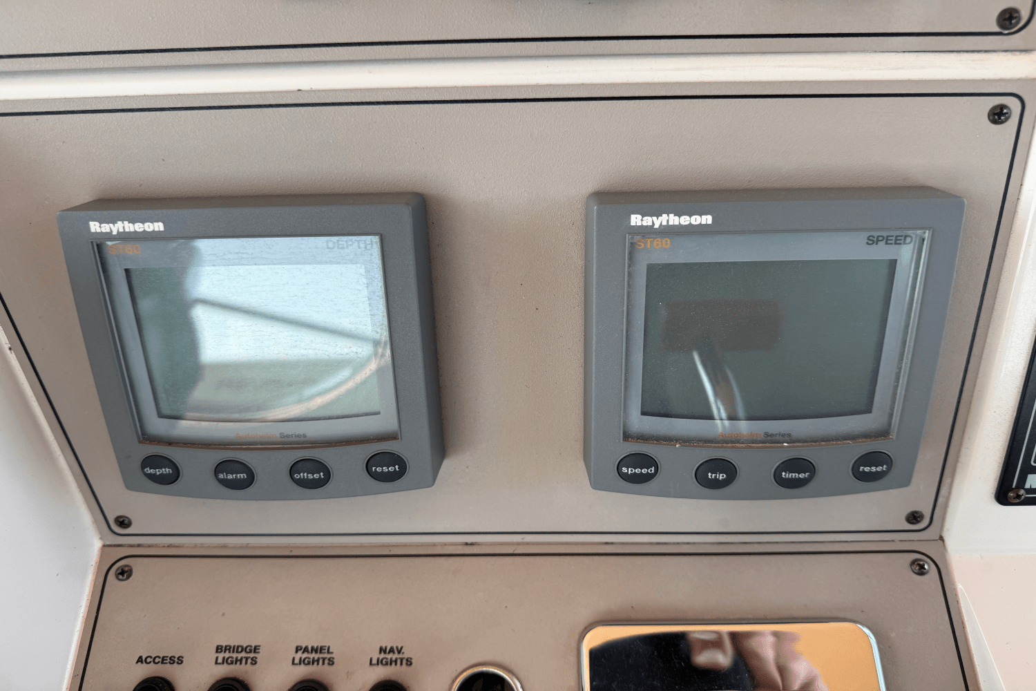 1999 Carver Yachts 380 SANTEGO Image Thumbnail #11