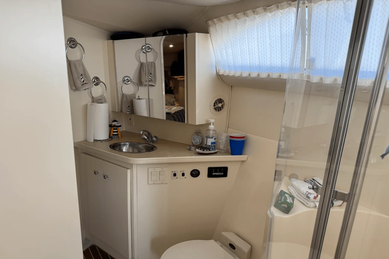 1999 Carver Yachts 380 SANTEGO Image Thumbnail #29