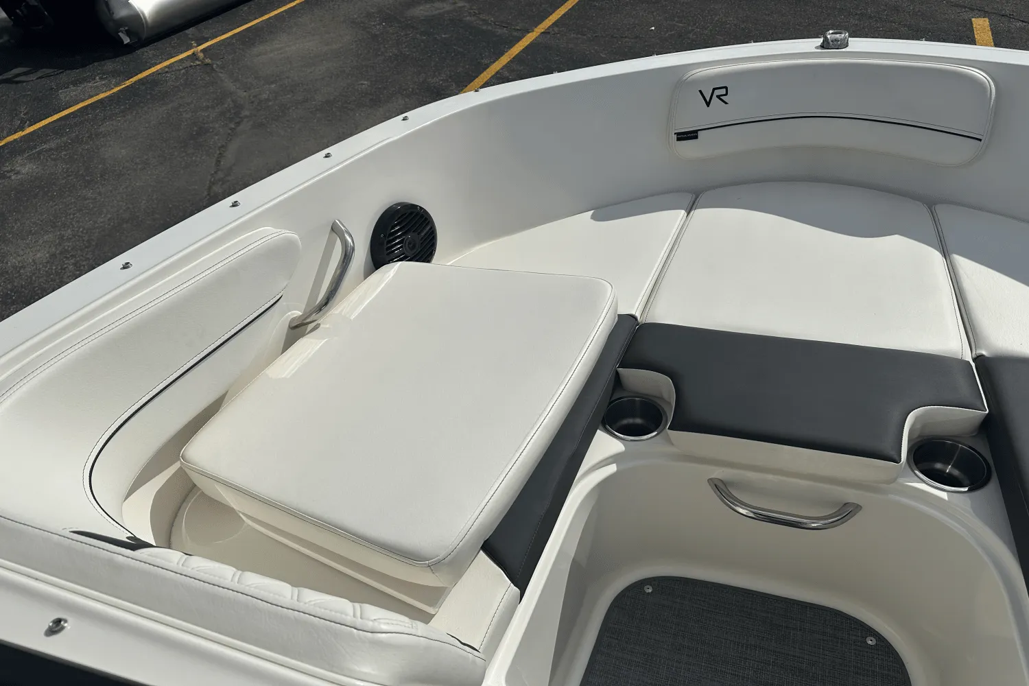 2023 Bayliner VR4 OB Image Thumbnail #6