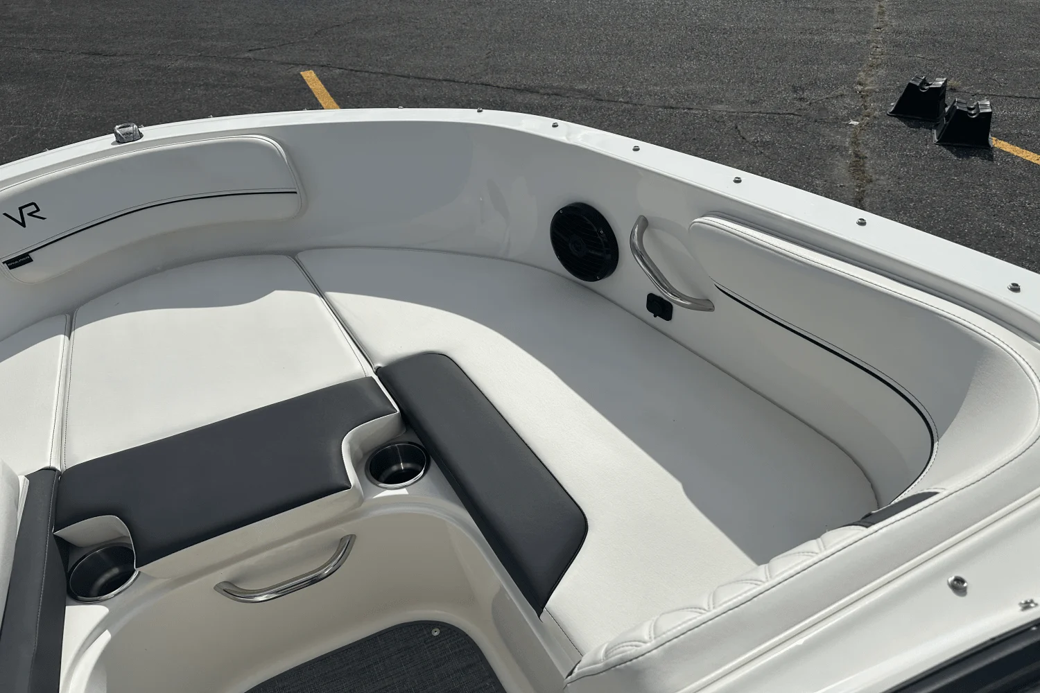 2023 Bayliner VR4 OB Image Thumbnail #5