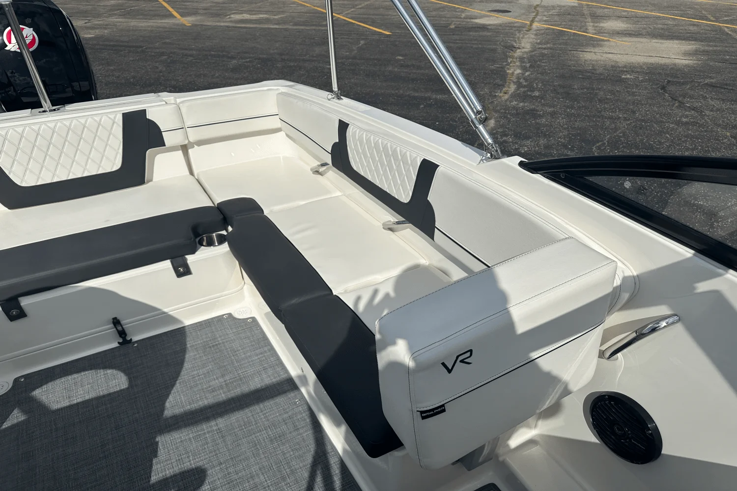 2023 Bayliner VR4 OB Image Thumbnail #14