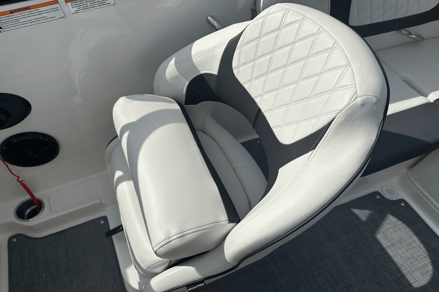2023 Bayliner VR4 OB Image Thumbnail #12