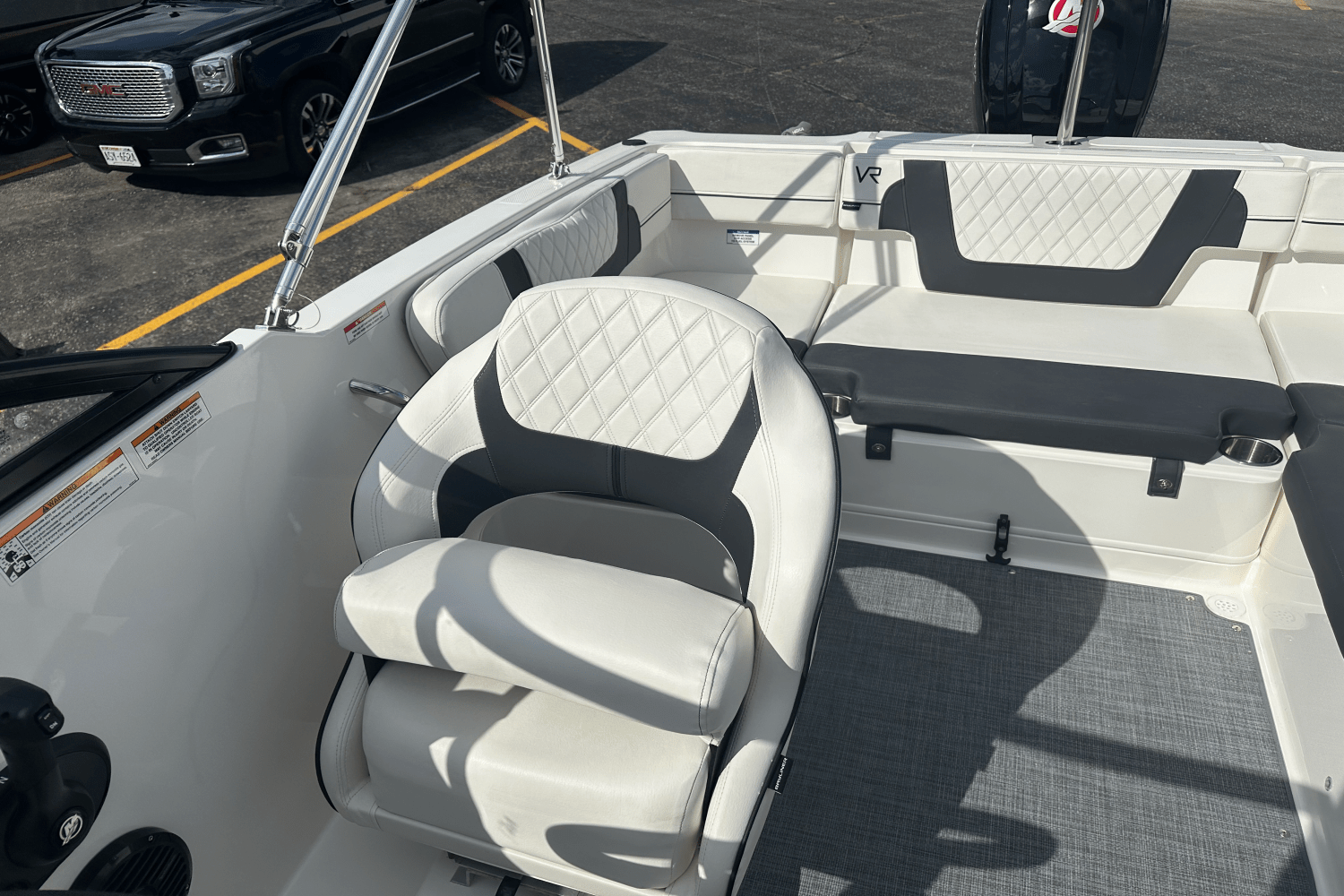 2023 Bayliner VR4 OB Image Thumbnail #13