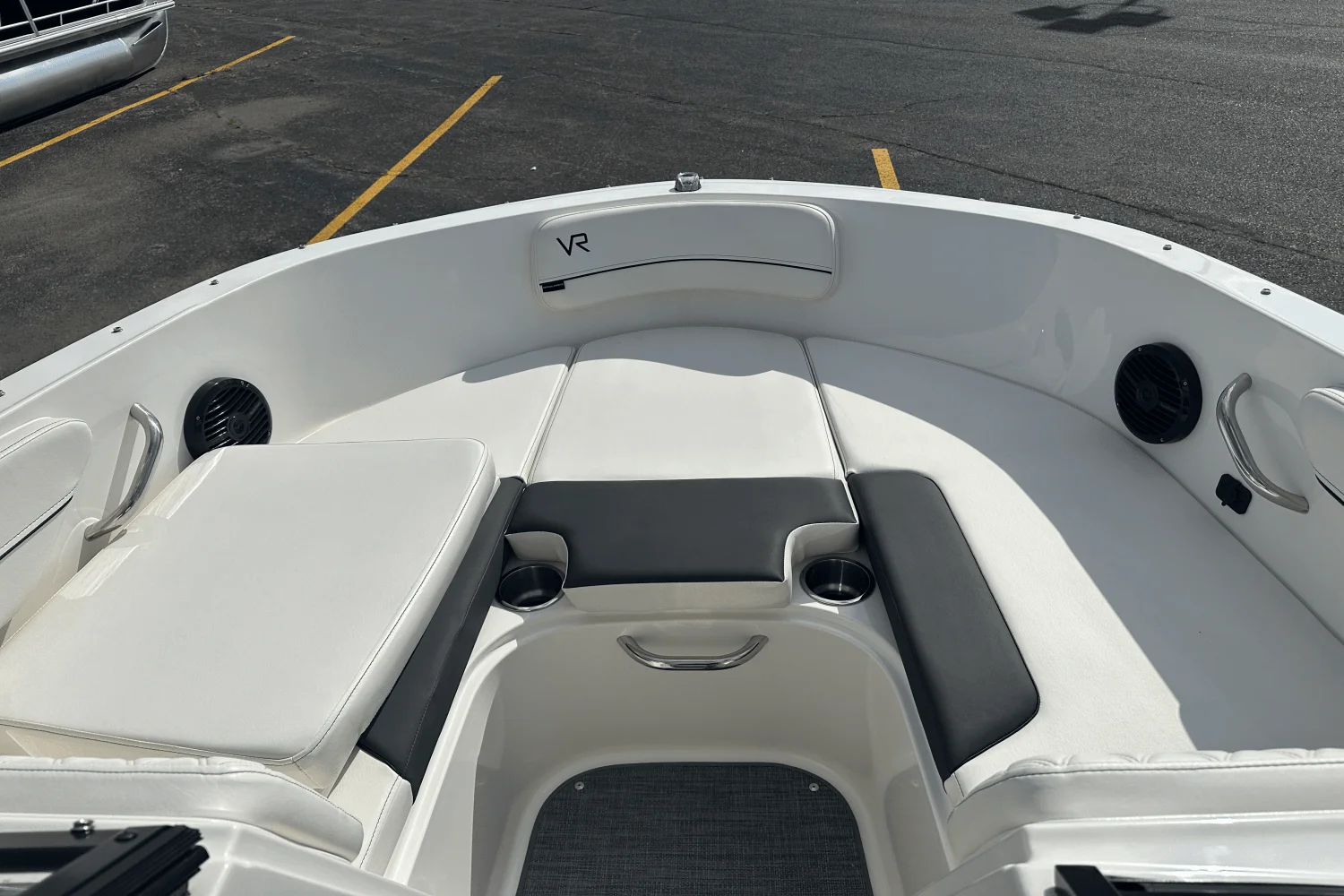 2023 Bayliner VR4 OB Image Thumbnail #4