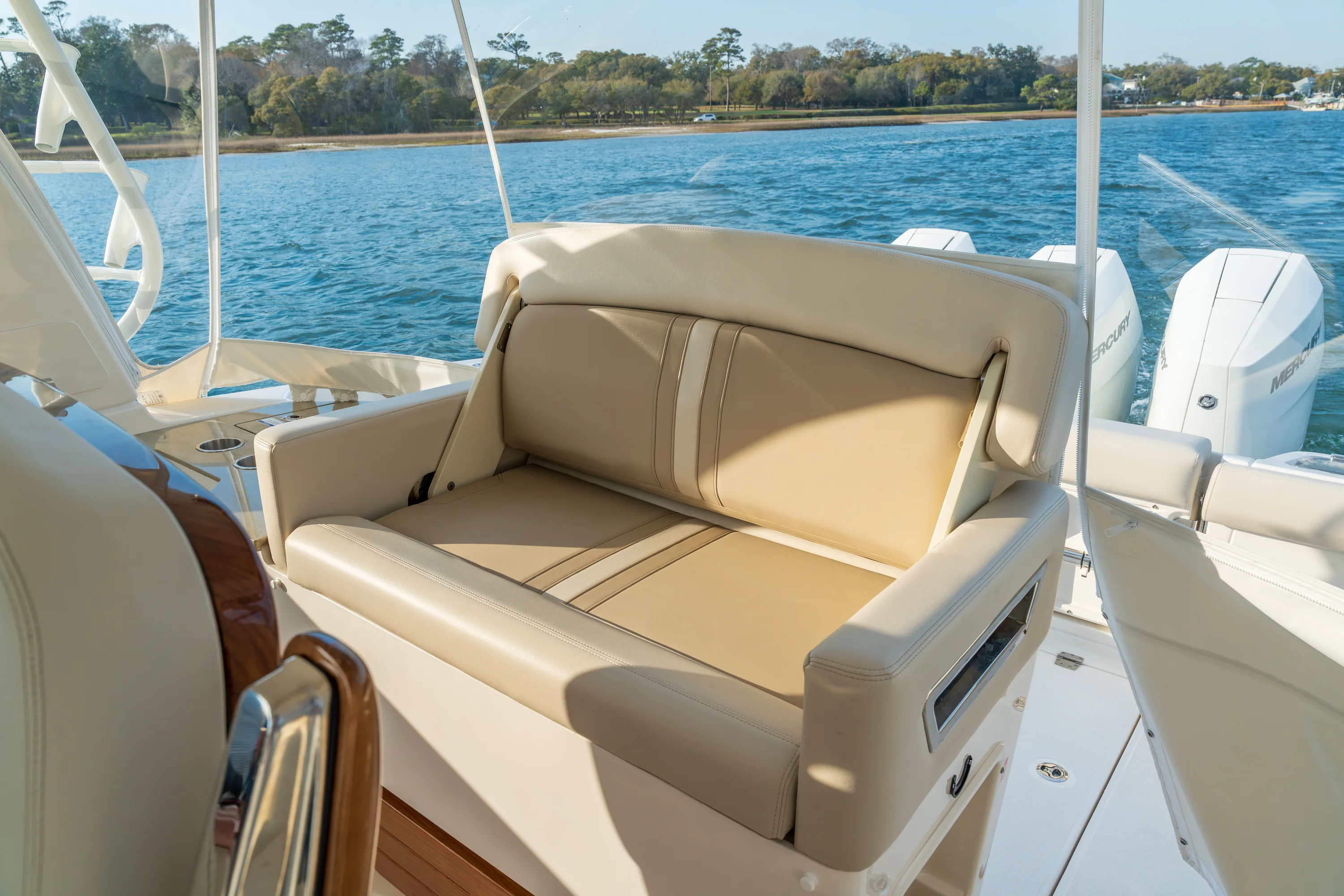 2026 Boston Whaler 350 Realm Image Thumbnail #13