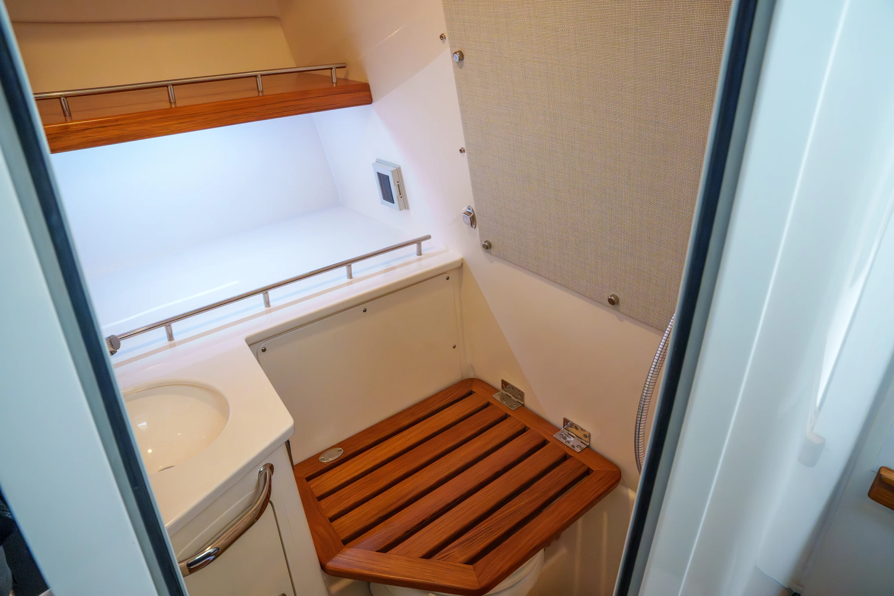 2026 Boston Whaler 350 Realm Image Thumbnail #25