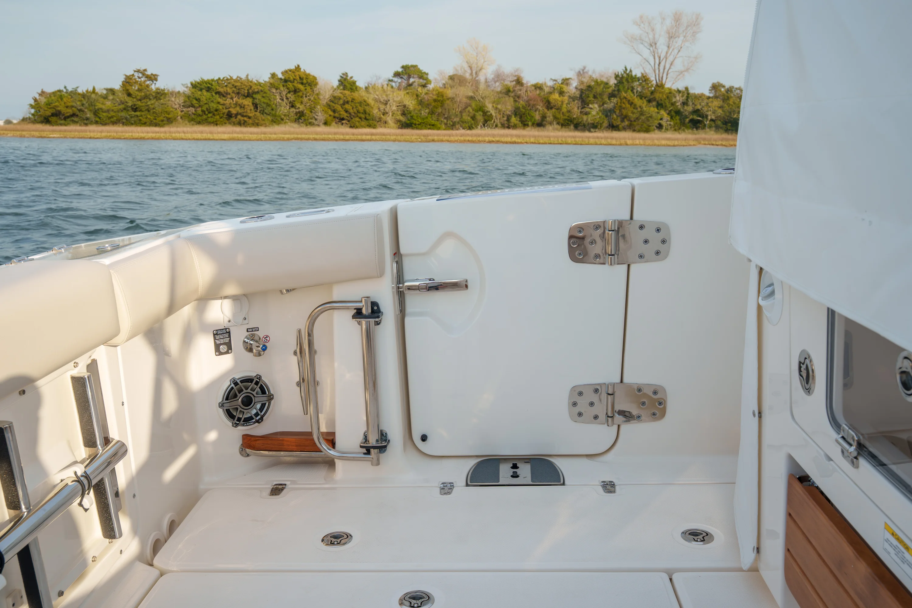 2026 Boston Whaler 350 Realm Image Thumbnail #12