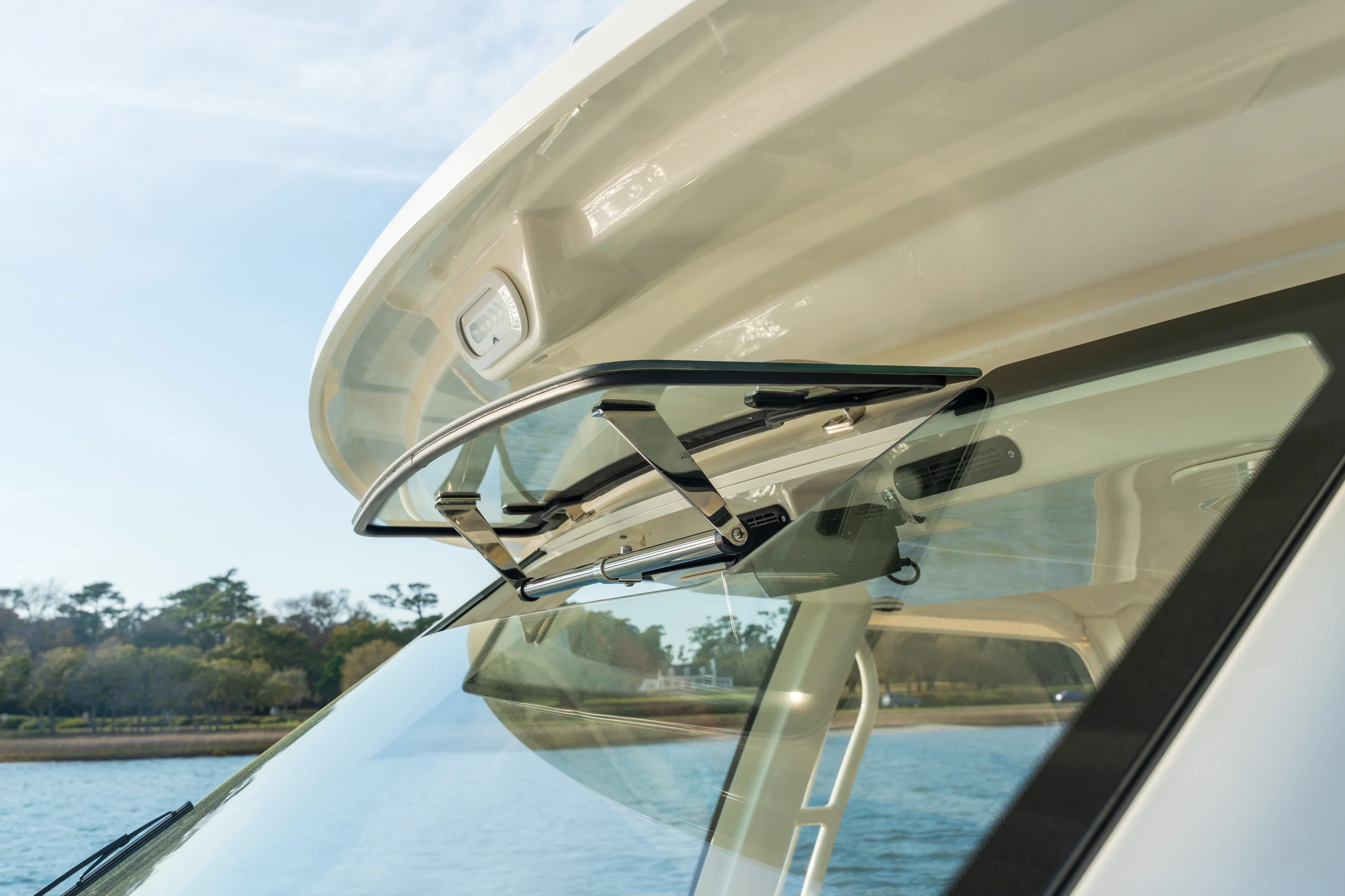 2026 Boston Whaler 350 Realm Image Thumbnail #33