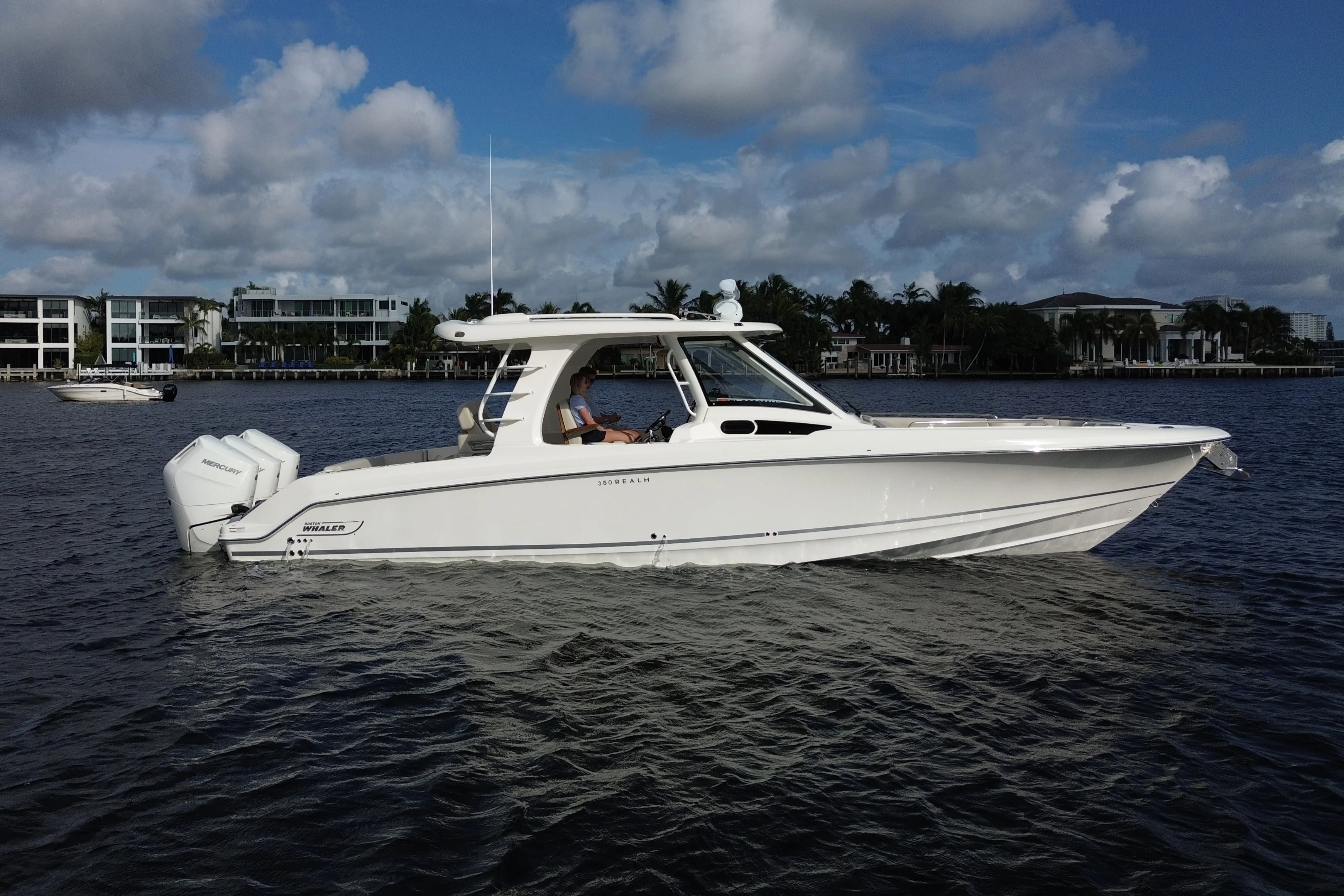 2026 Boston Whaler 350 Realm Image Thumbnail #4