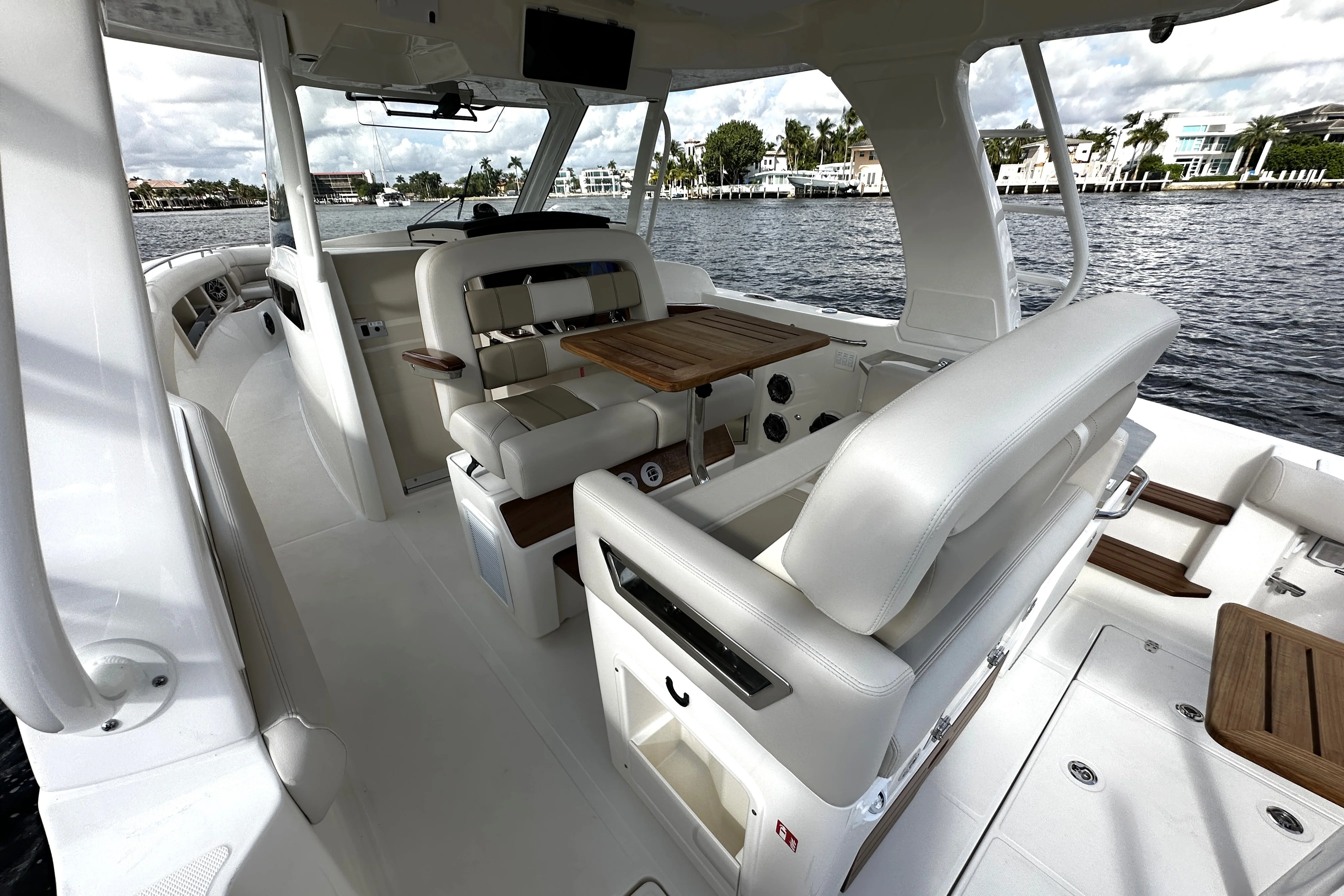 2026 Boston Whaler 350 Realm Image Thumbnail #33