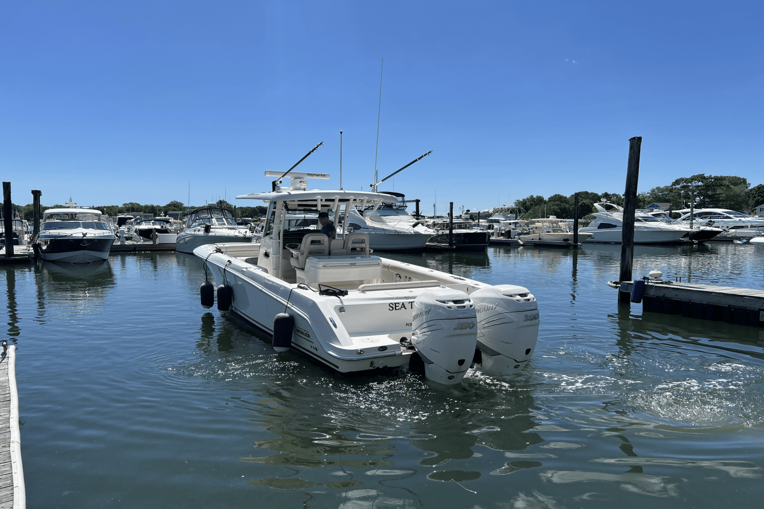 2022 Boston Whaler 330 OUTRAGE Image Thumbnail #3