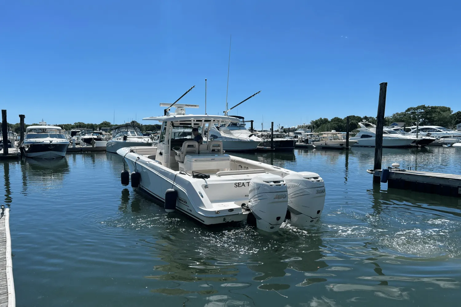 2022 Boston Whaler 330 OUTRAGE Image Thumbnail #3