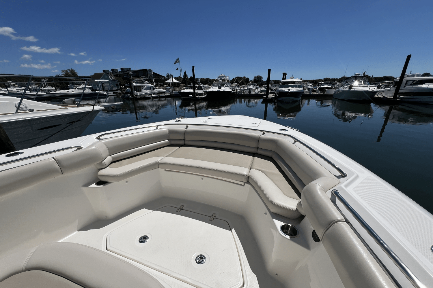 2022 Boston Whaler 330 OUTRAGE Image Thumbnail #15