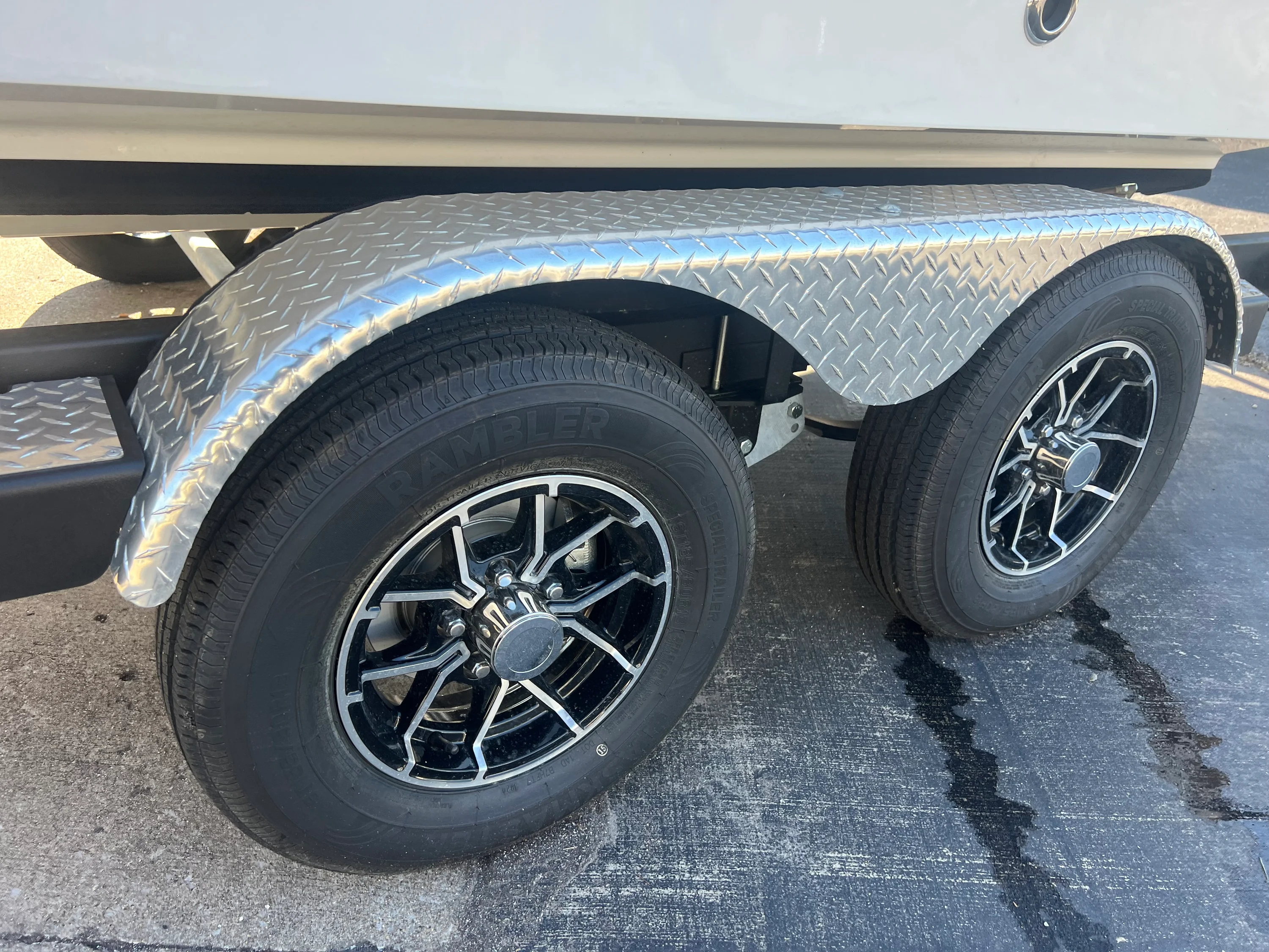 2026 Sea Ray SPX 210 Outboard Image Thumbnail #19