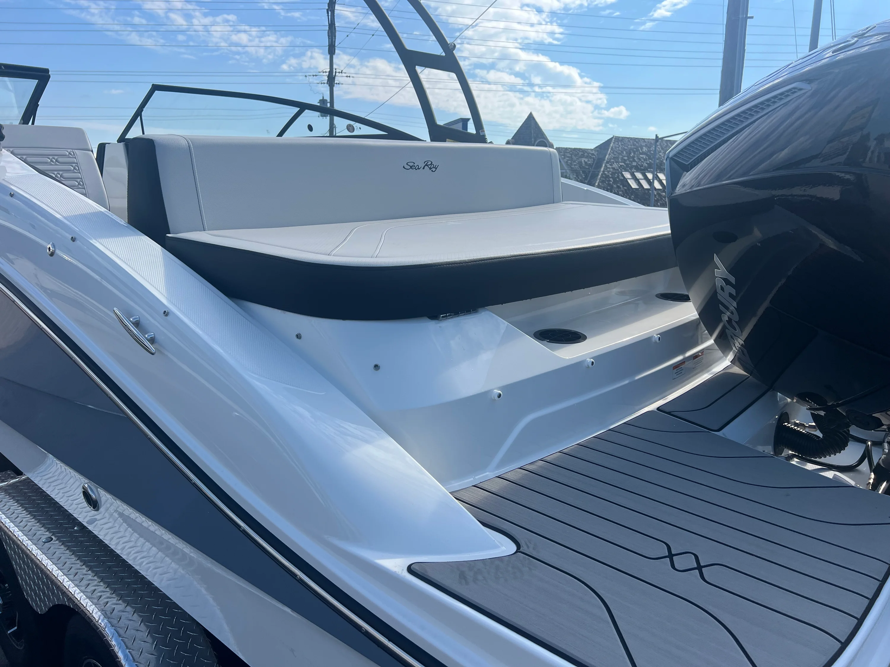 2026 Sea Ray SPX 210 Outboard Image Thumbnail #6