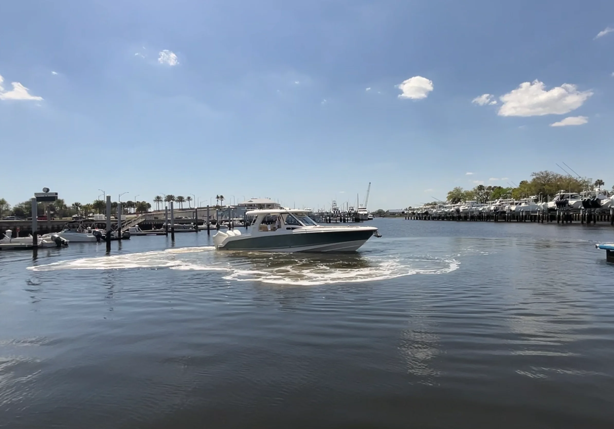 2026 Boston Whaler 350 Realm Image Thumbnail #3