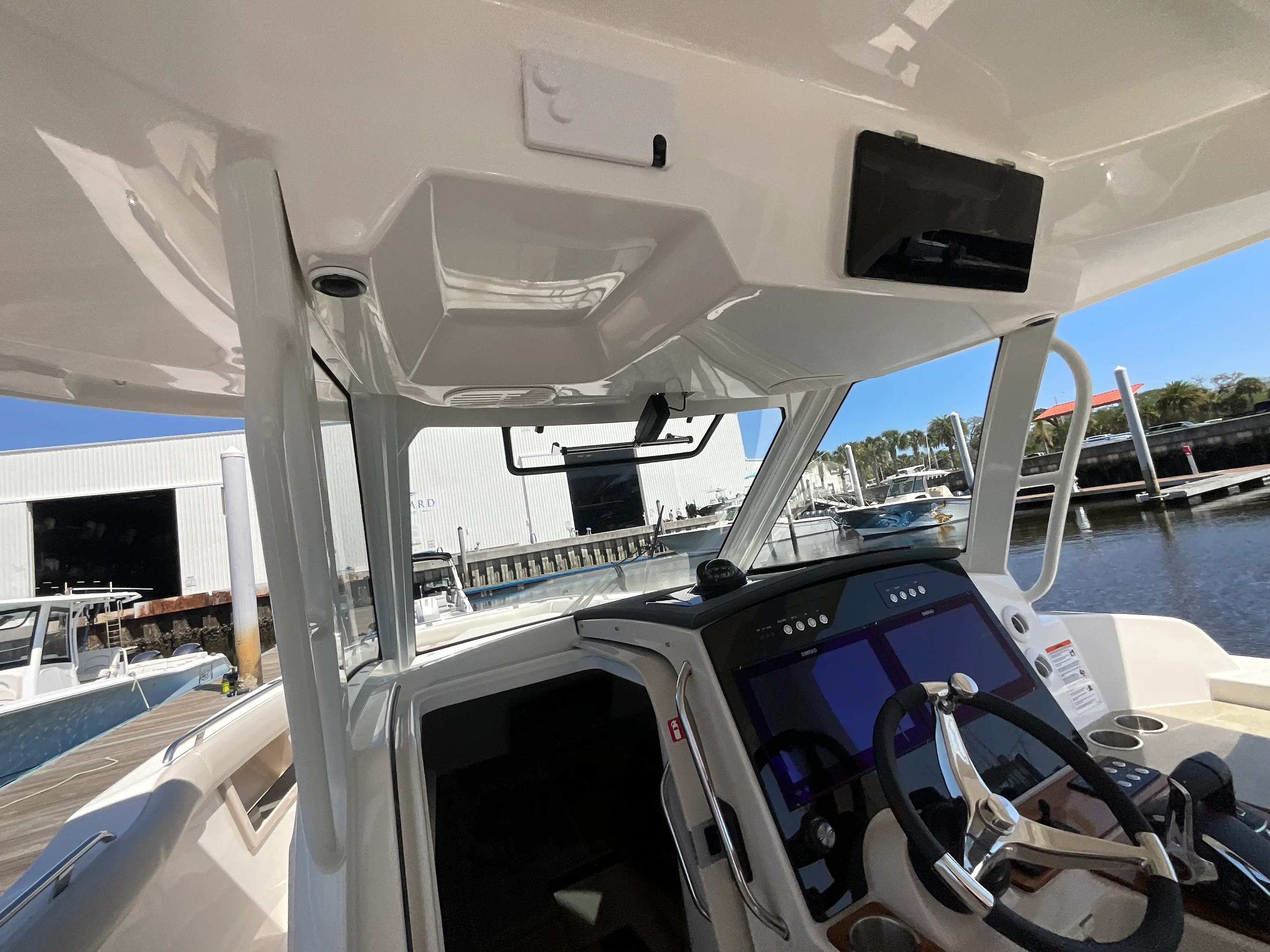 2026 Boston Whaler 350 Realm Image Thumbnail #22