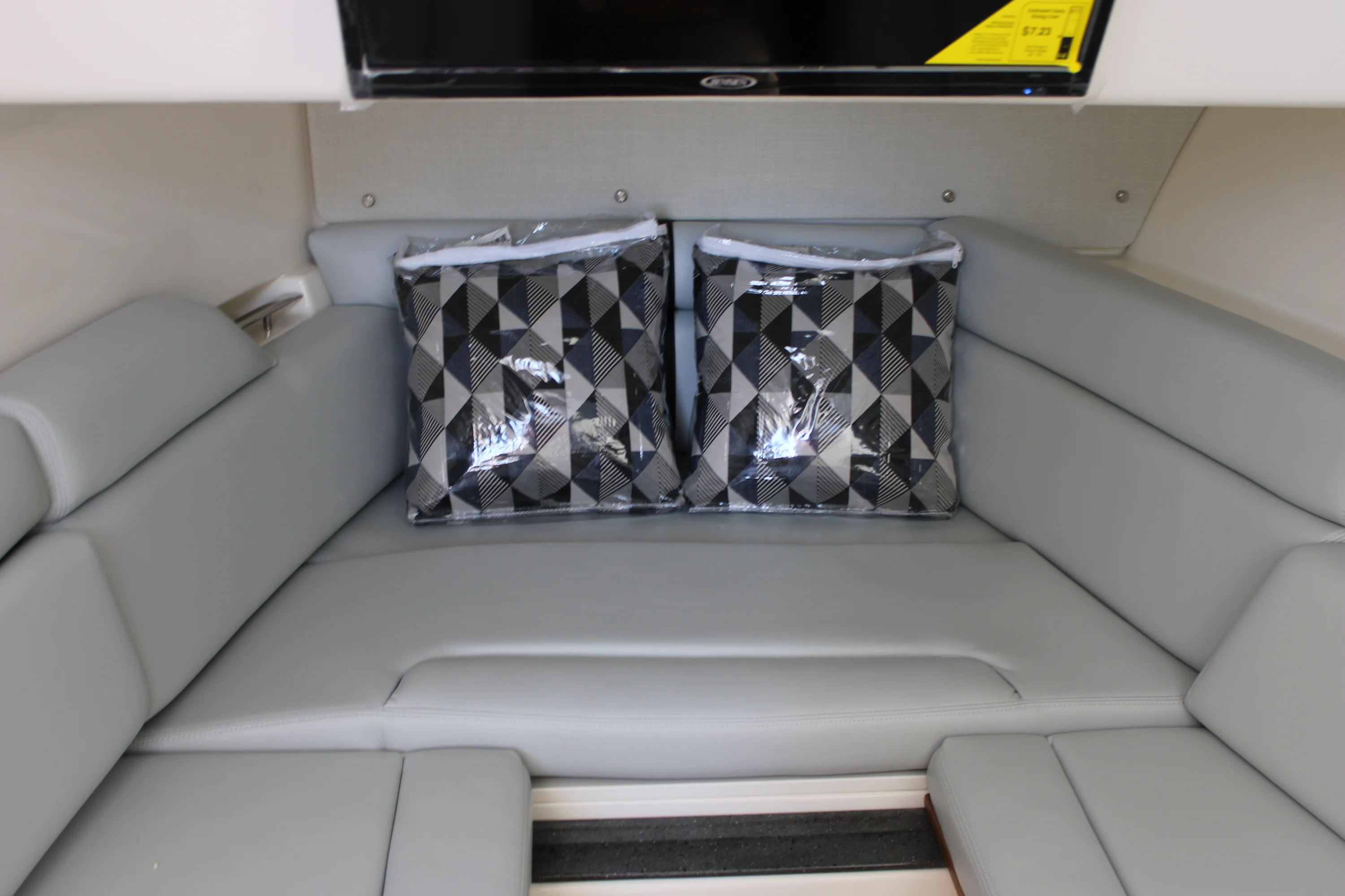 2026 Boston Whaler 350 Realm Image Thumbnail #24