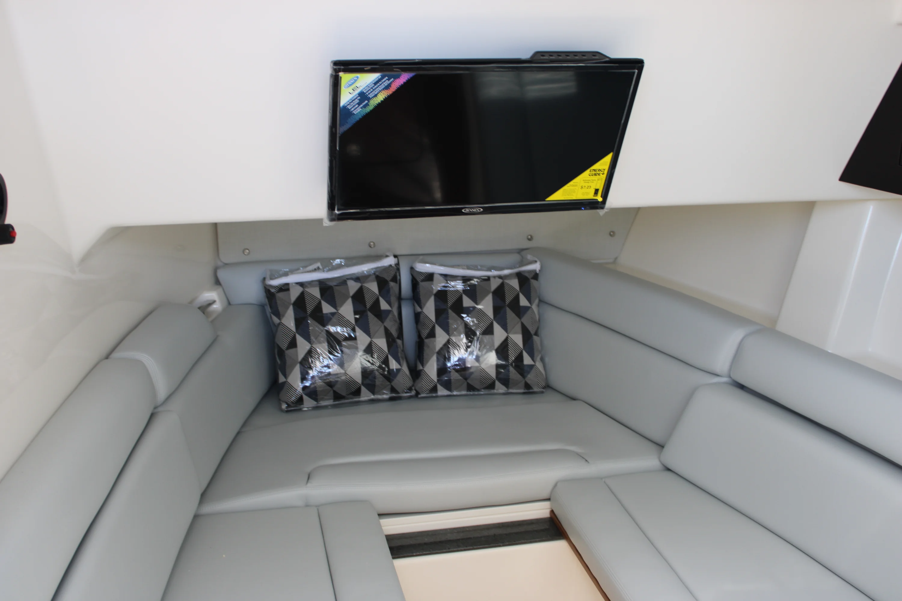 2026 Boston Whaler 350 Realm Image Thumbnail #33