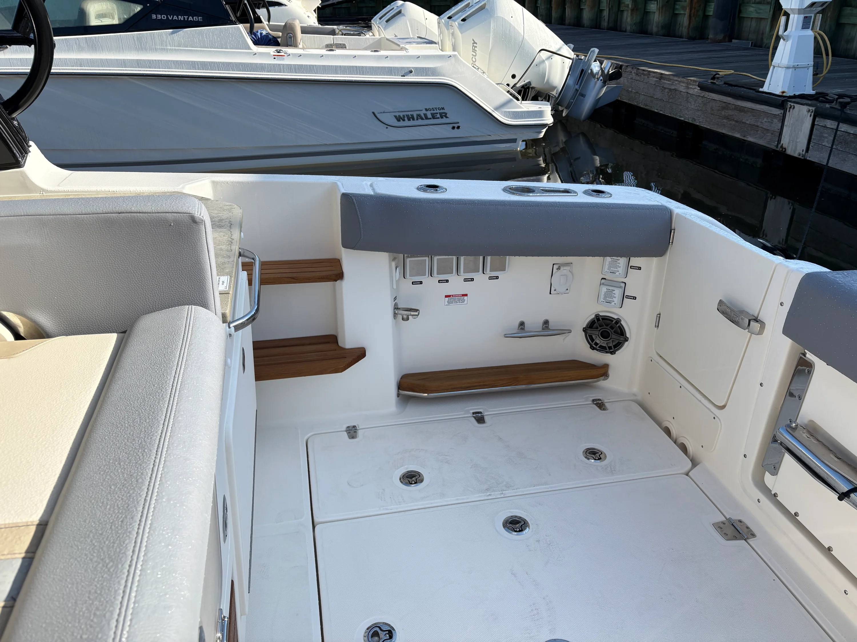 2026 Boston Whaler 350 Realm Image Thumbnail #22