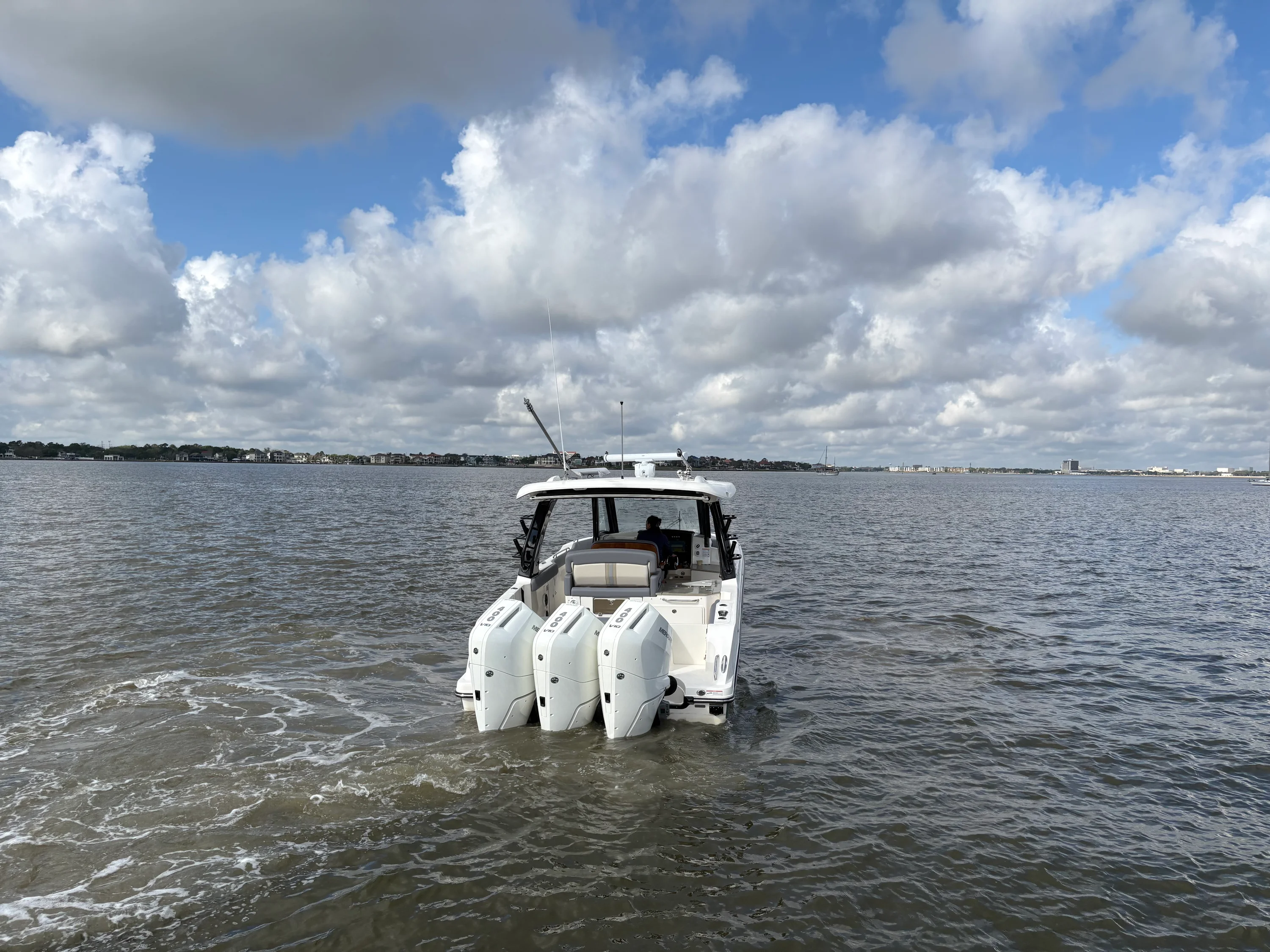 2026 Boston Whaler 350 Realm Image Thumbnail #4