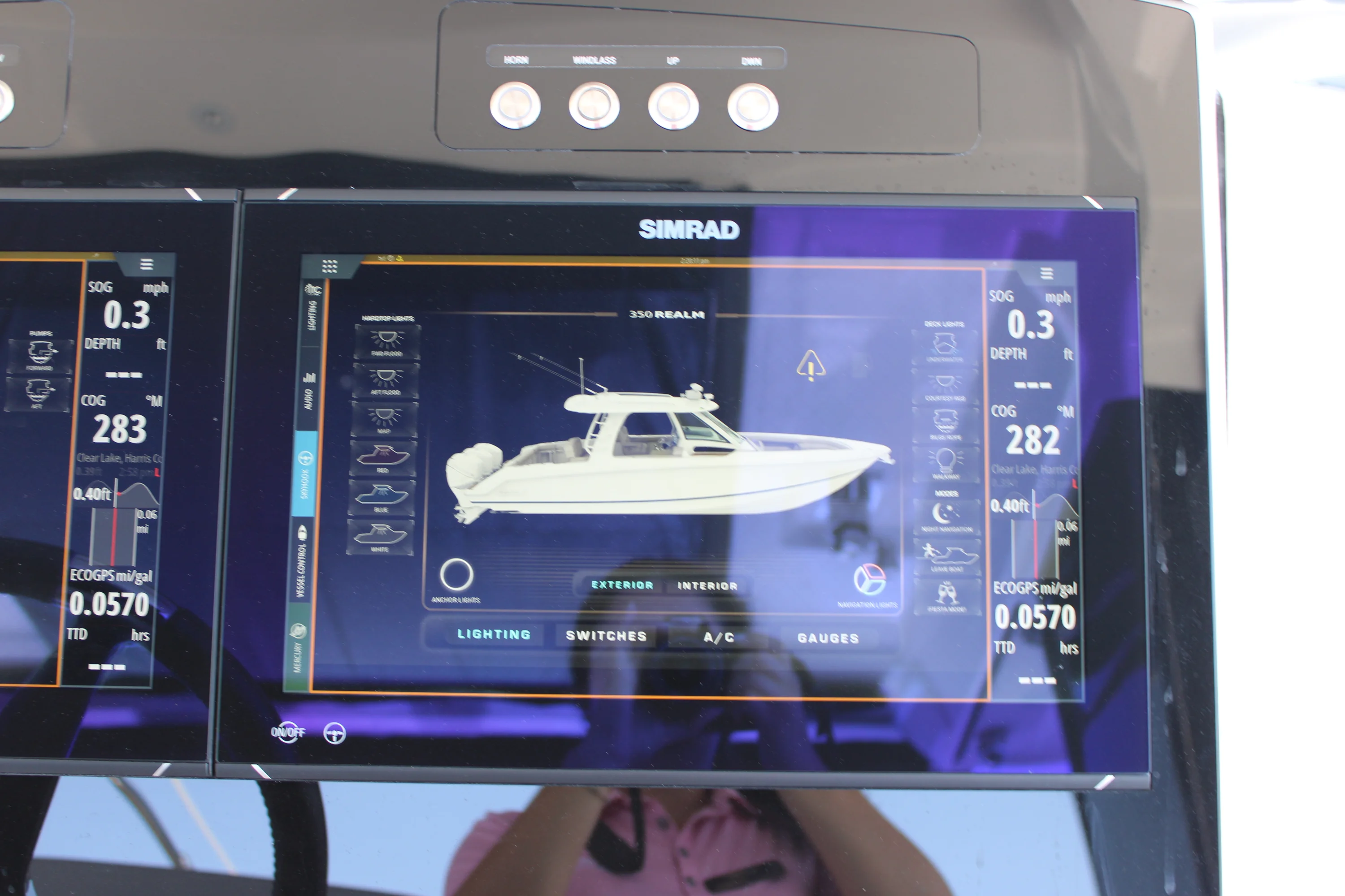 2026 Boston Whaler 350 Realm Image Thumbnail #48