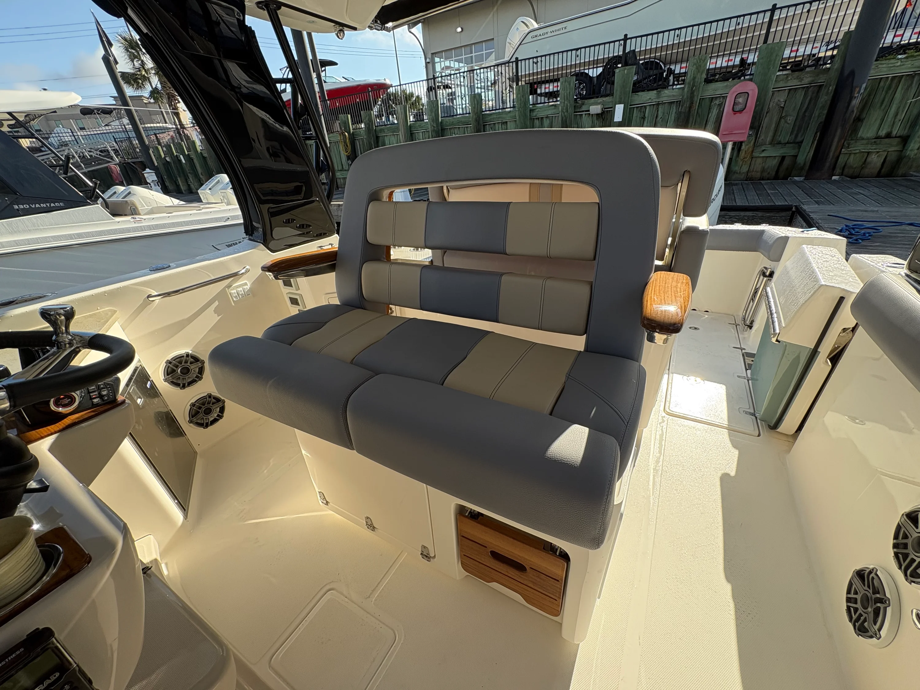 2026 Boston Whaler 350 Realm Image Thumbnail #15