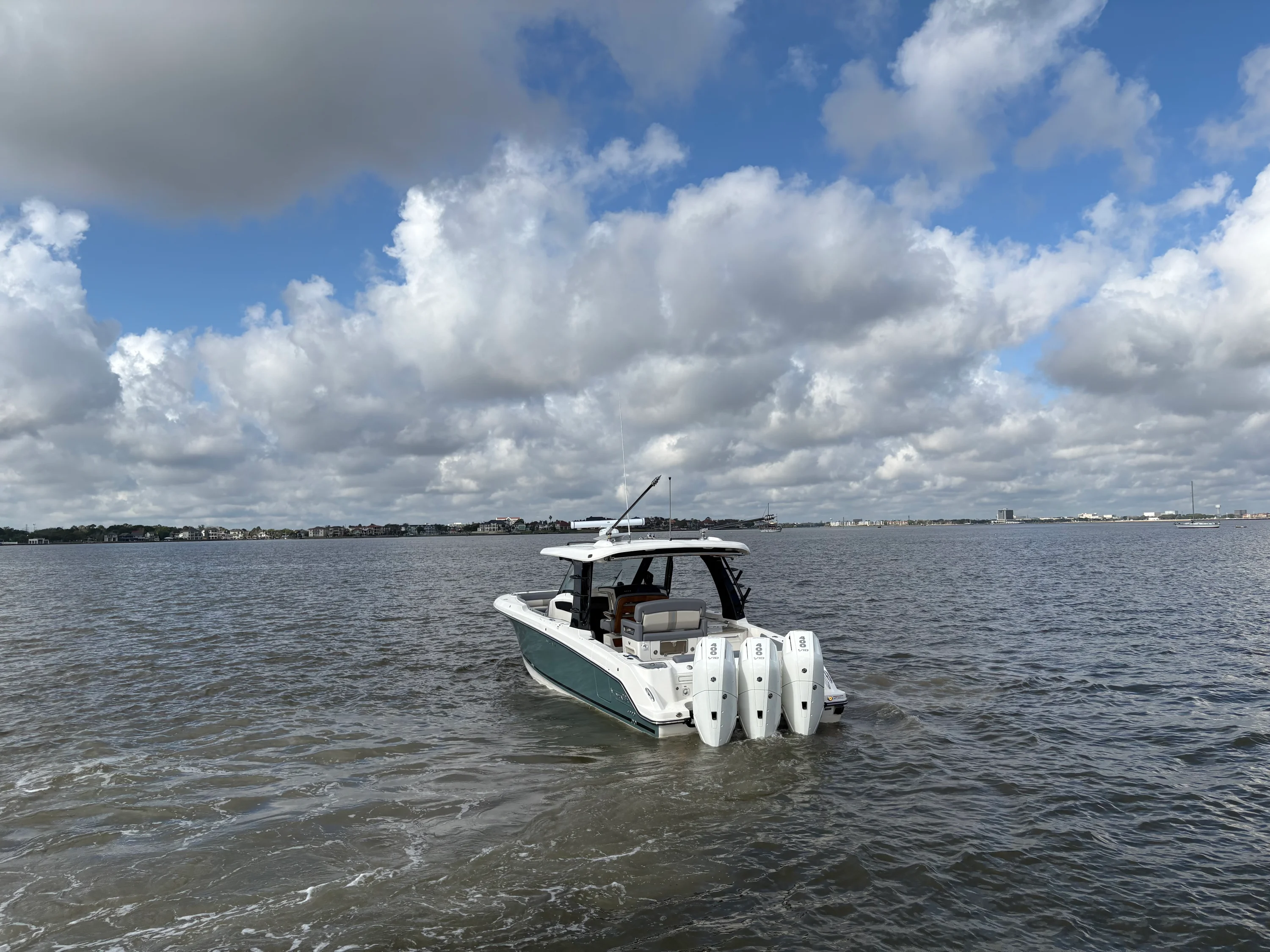 2026 Boston Whaler 350 Realm Image Thumbnail #5