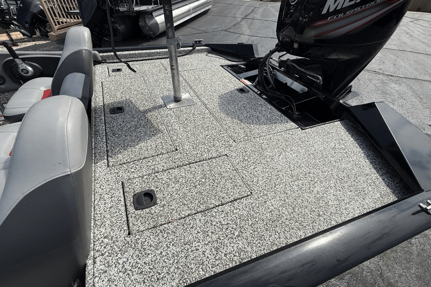 2015 Sun Tracker PRO TEAM 17 Image Thumbnail #7