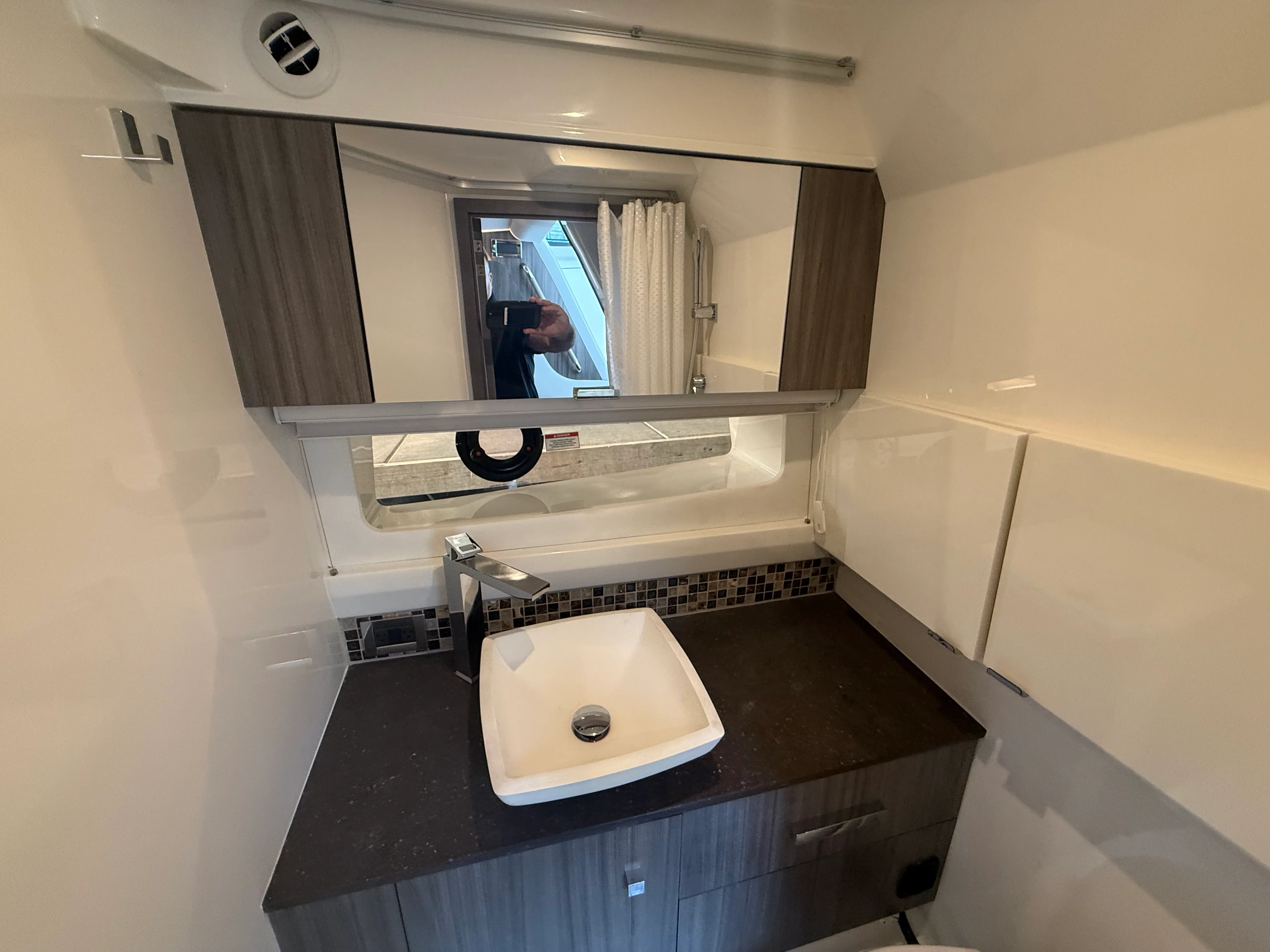 2026 Sea Ray SLX 400 Image Thumbnail #34