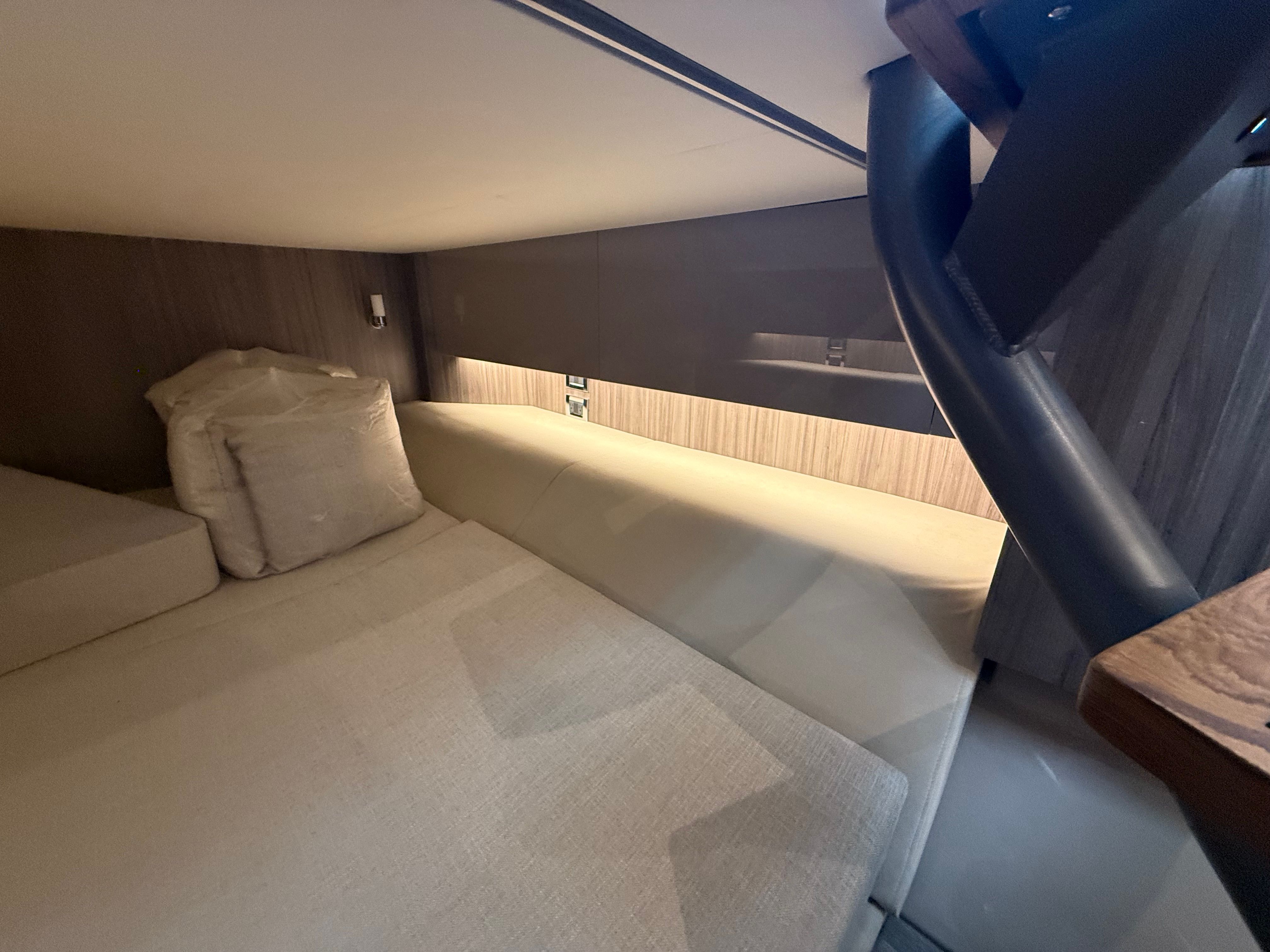 2026 Sea Ray SLX 400 Image Thumbnail #33