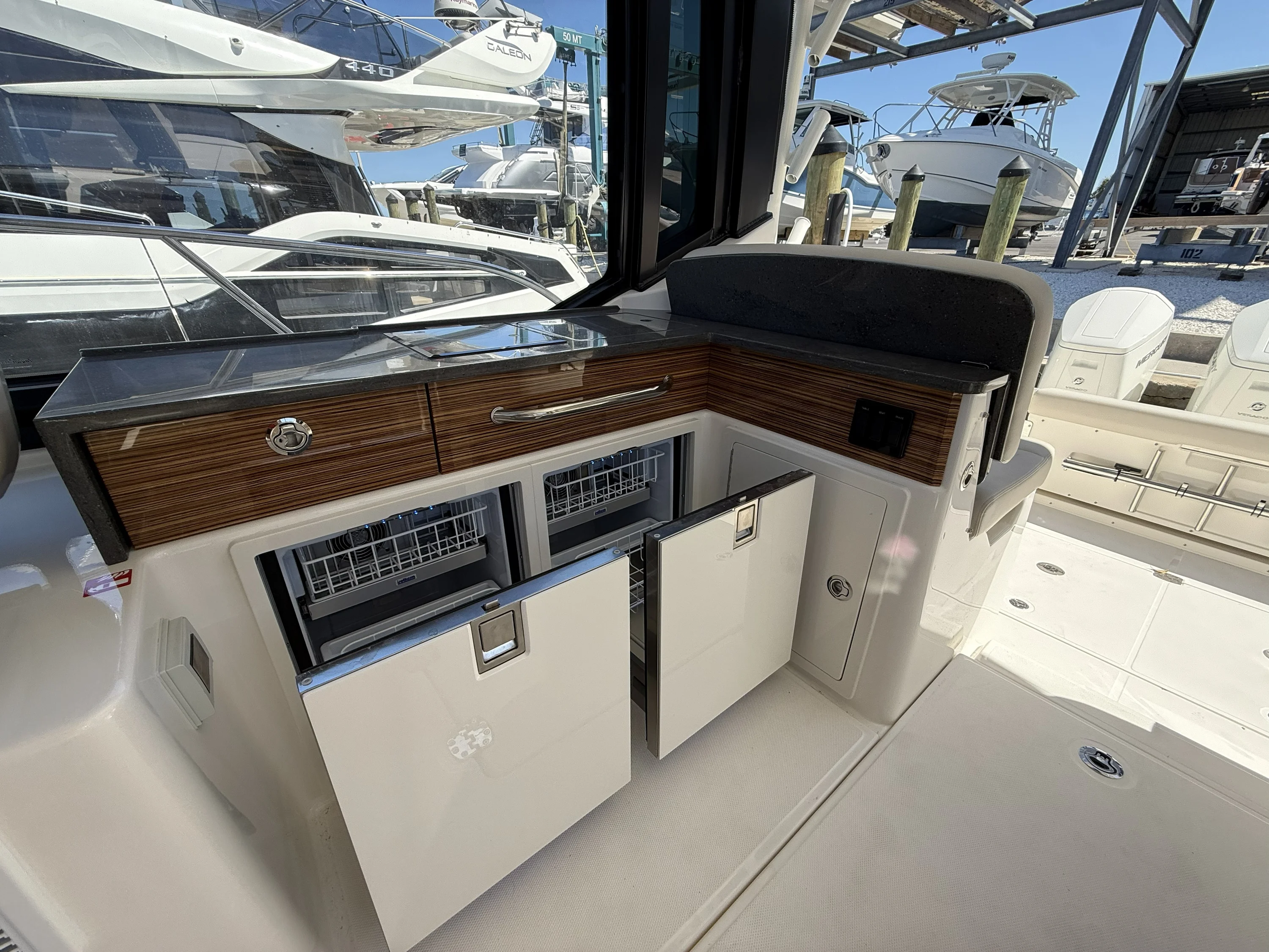 2026 Boston Whaler 405 Conquest Image Thumbnail #18