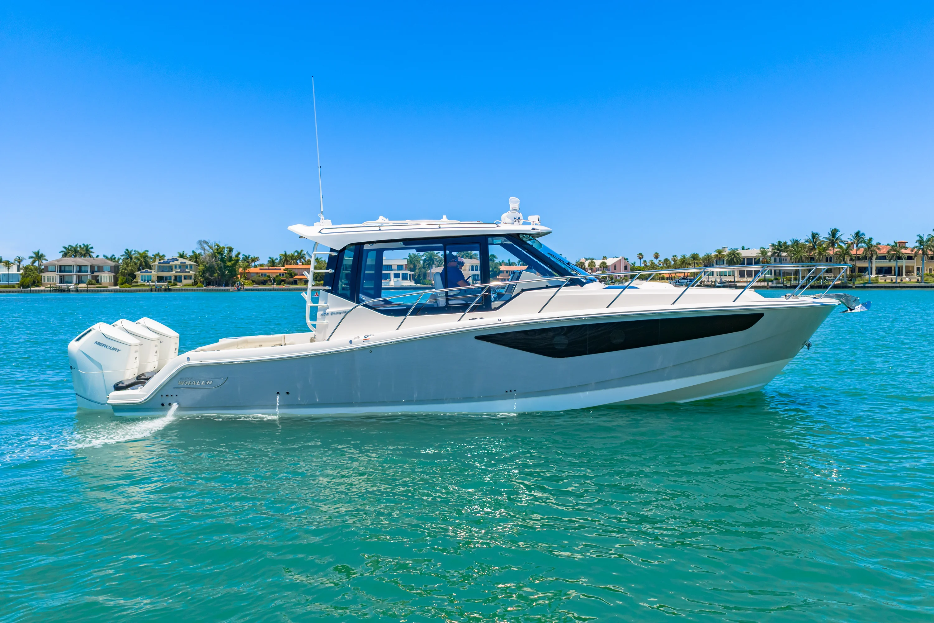 2026 Boston Whaler 405 Conquest Image Thumbnail #16