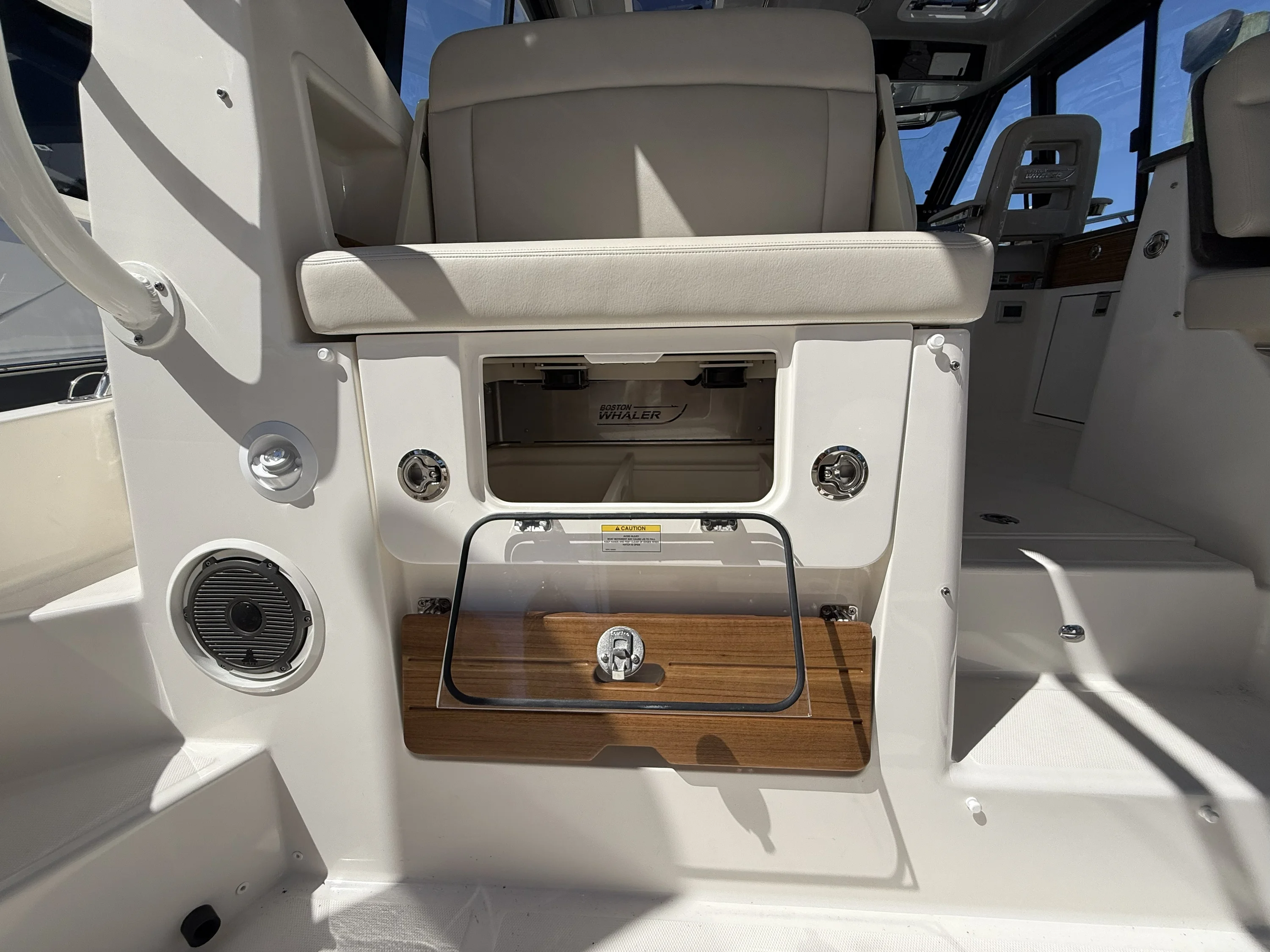 2026 Boston Whaler 405 Conquest Image Thumbnail #9