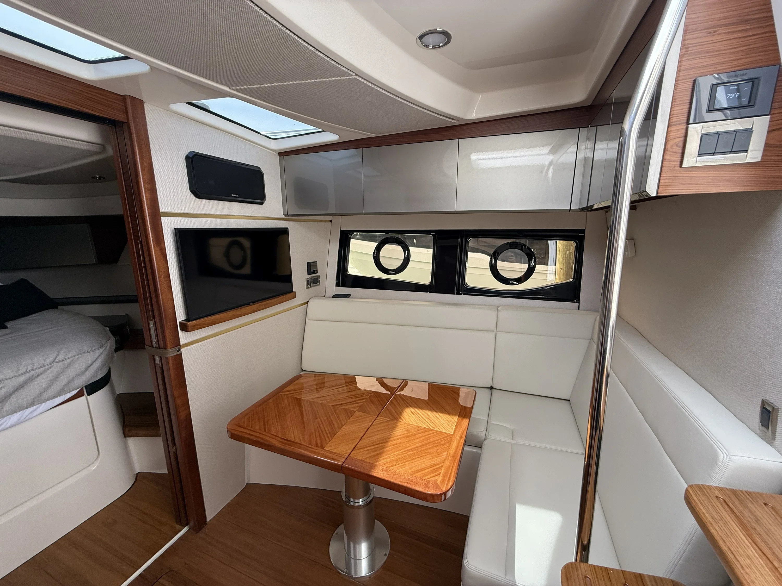 2026 Boston Whaler 405 Conquest Image Thumbnail #13