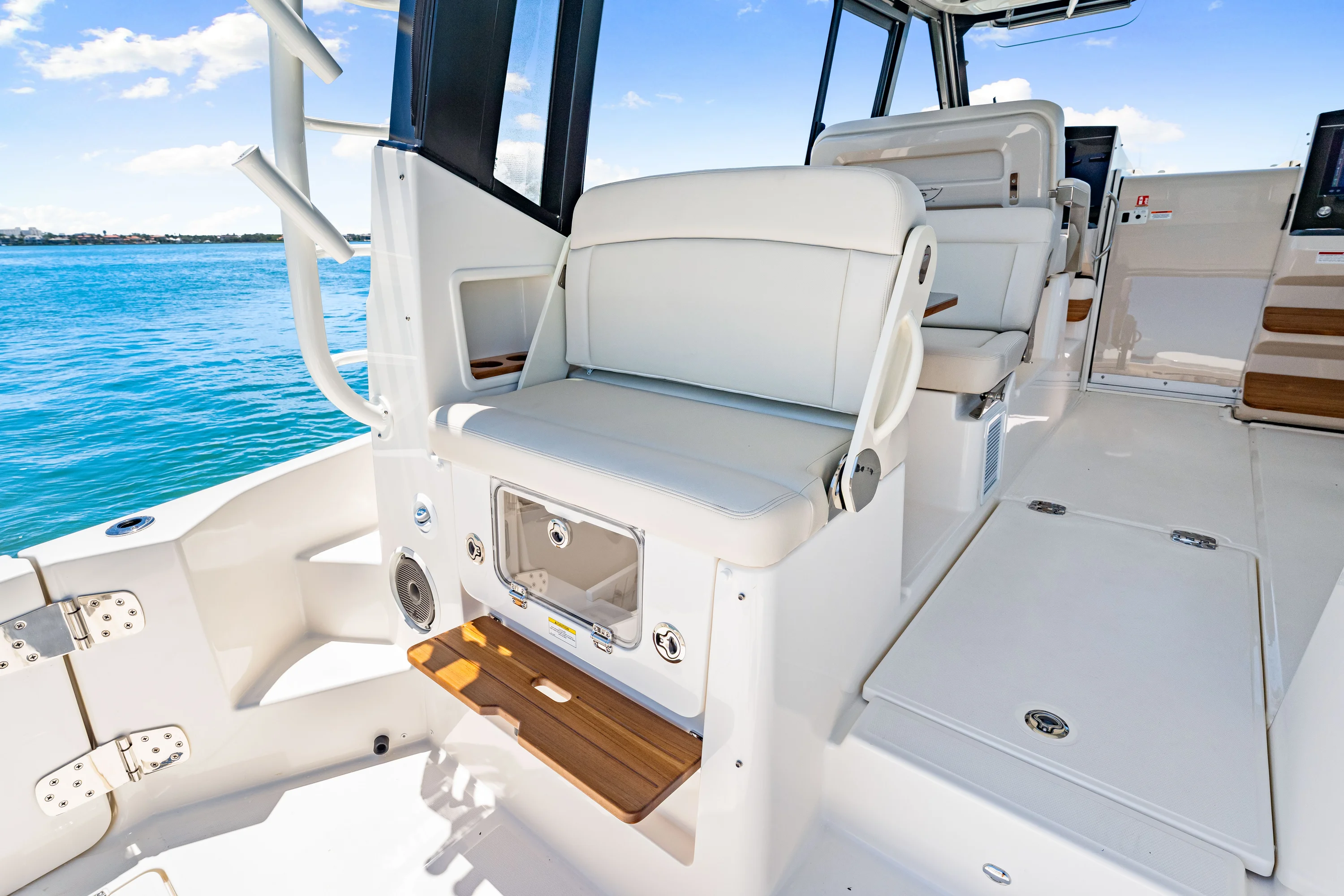 2026 Boston Whaler 405 Conquest Image Thumbnail #60