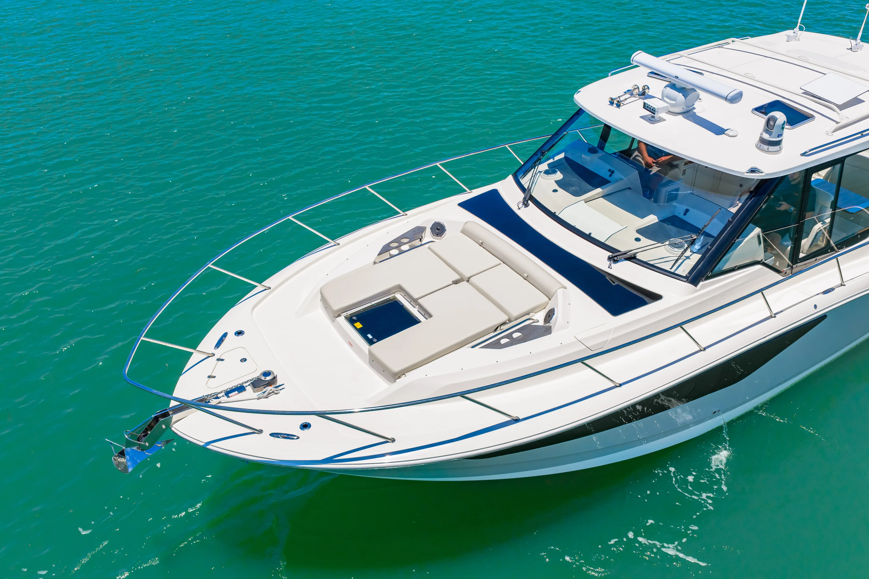 2026 Boston Whaler 405 Conquest Image Thumbnail #4