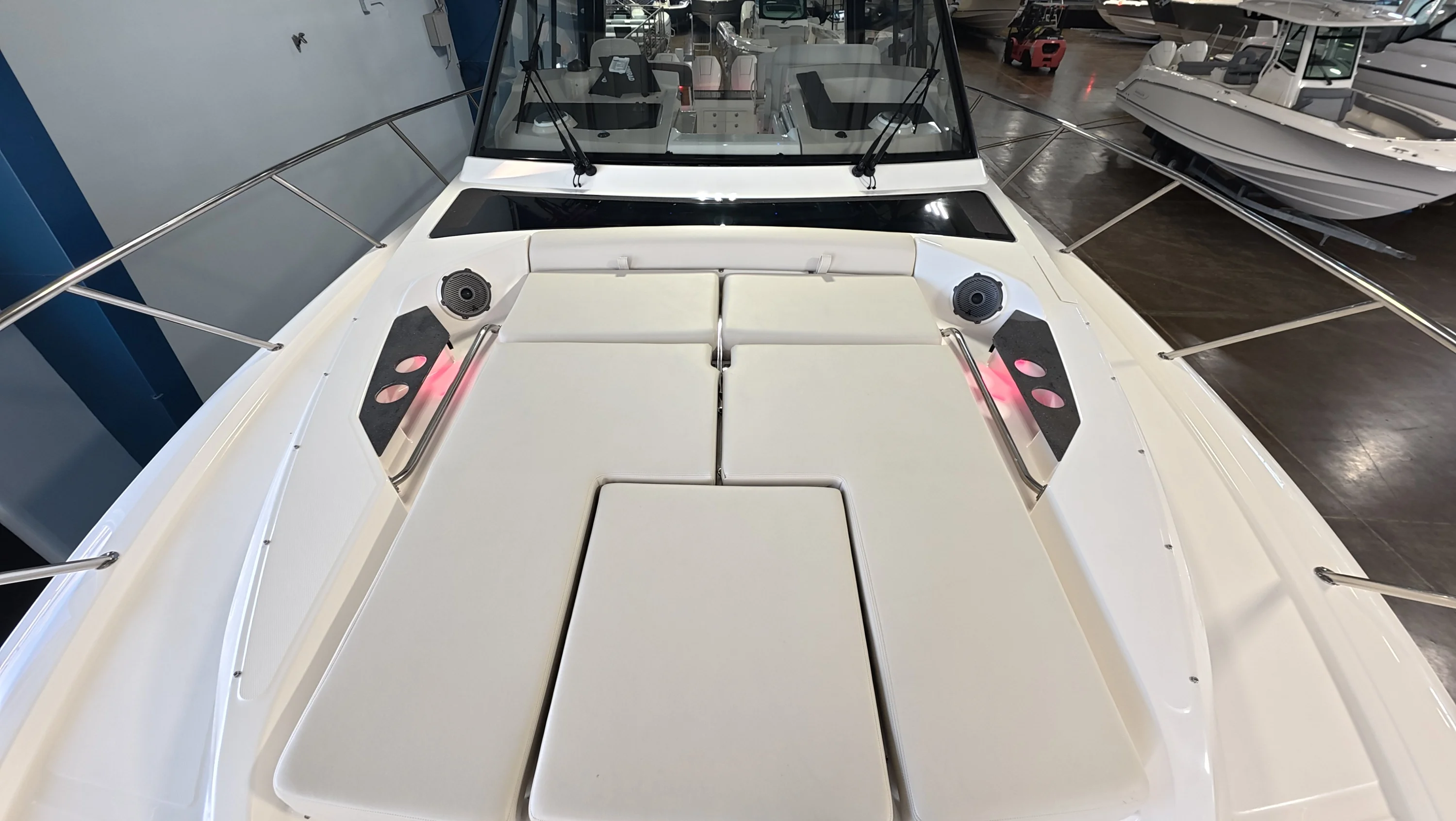 2026 Boston Whaler 405 Conquest Image Thumbnail #35