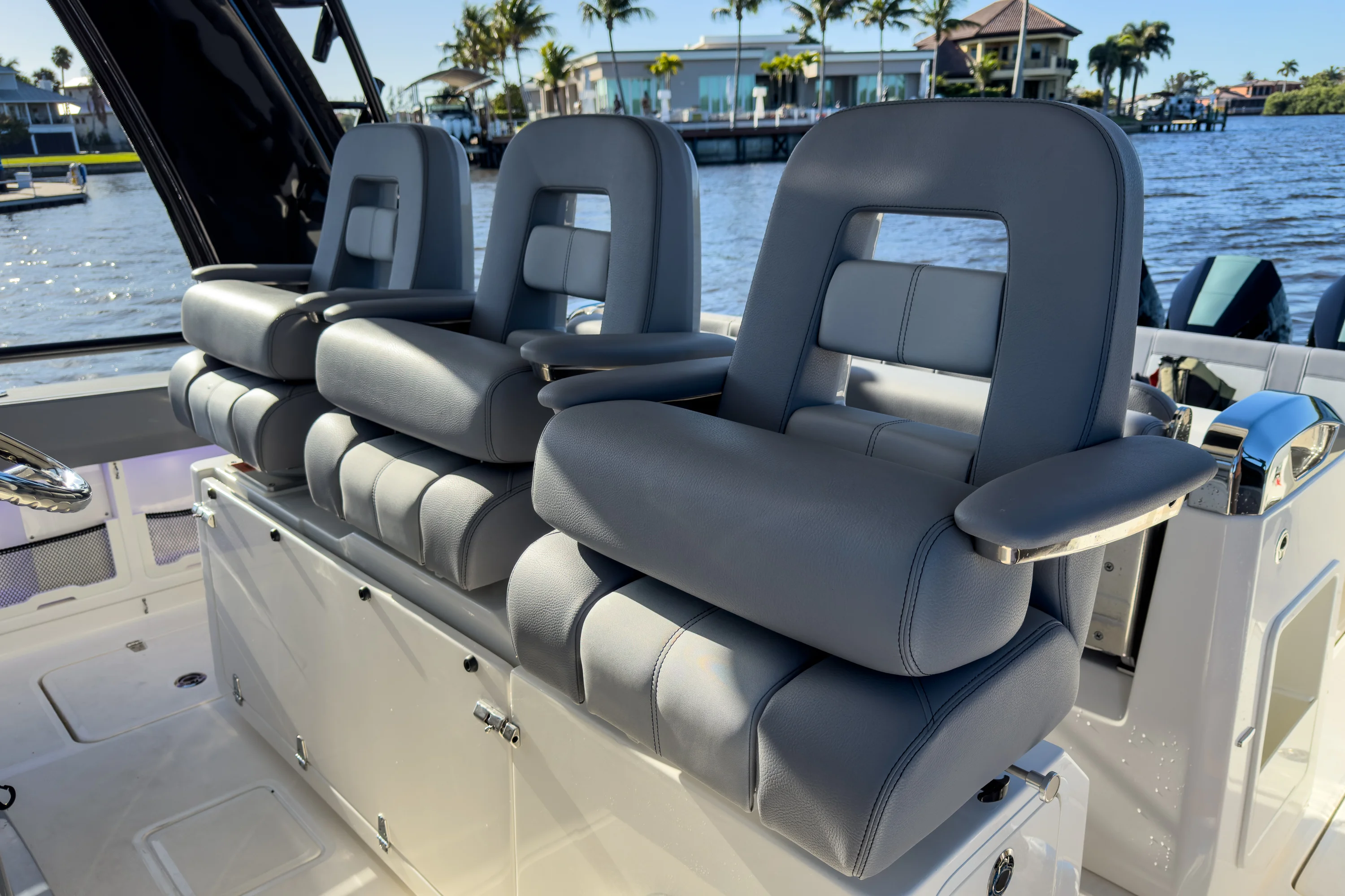 2026 Boston Whaler 420 Outrage Image Thumbnail #12