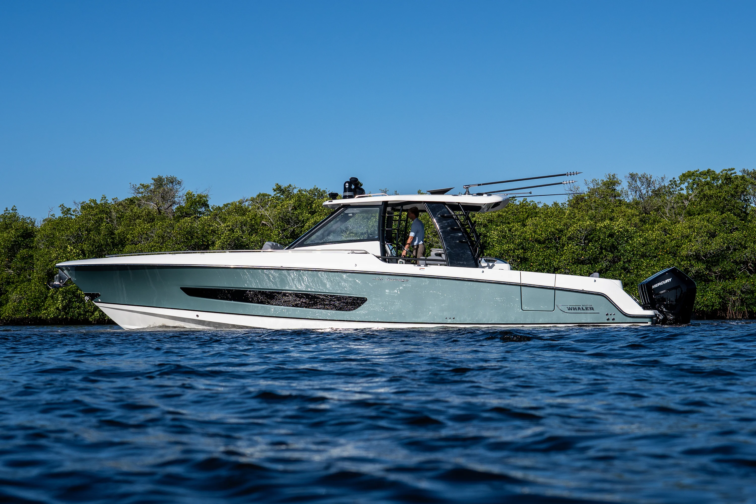 2026 Boston Whaler 420 Outrage Image Thumbnail #42