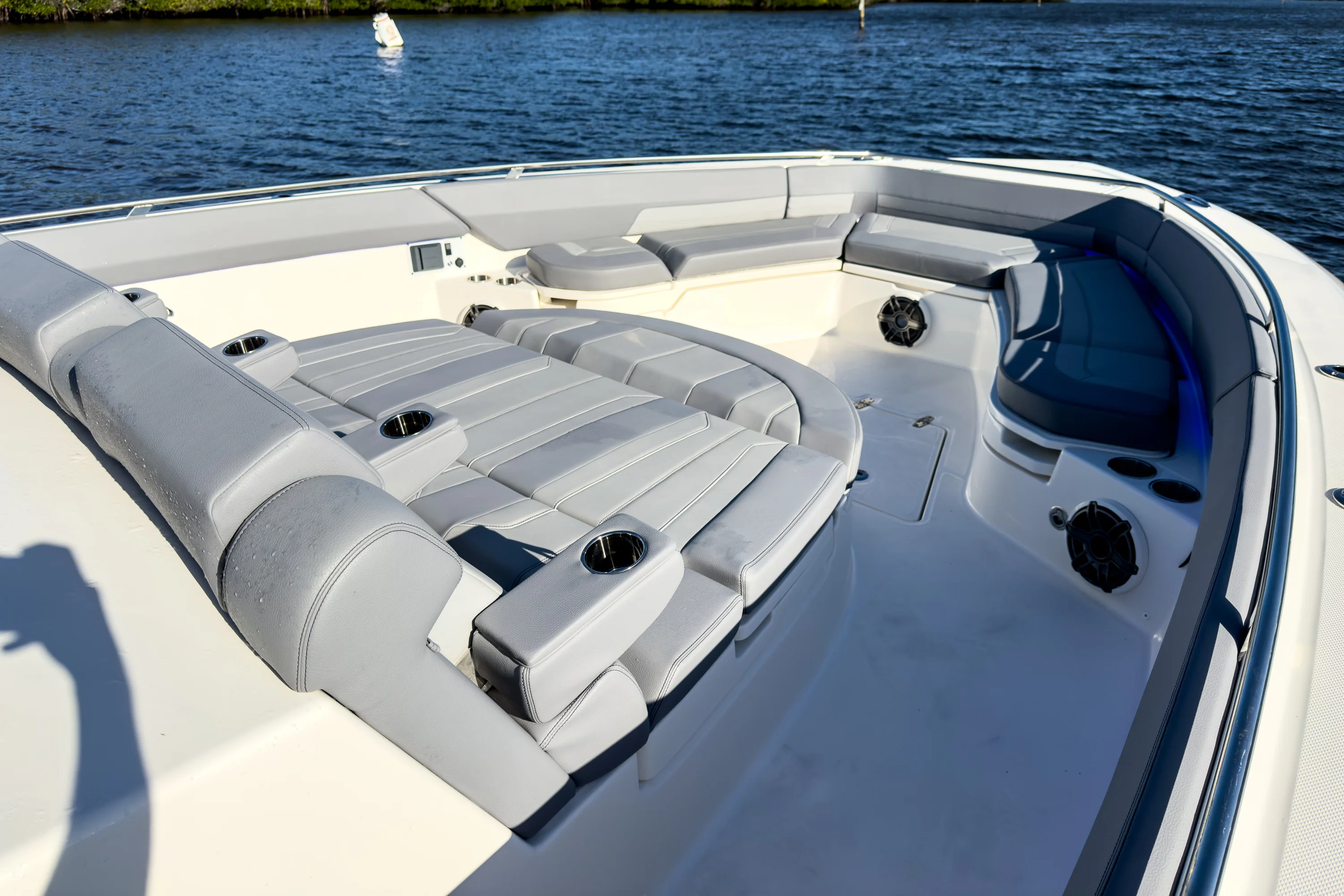 2026 Boston Whaler 420 Outrage Image Thumbnail #30