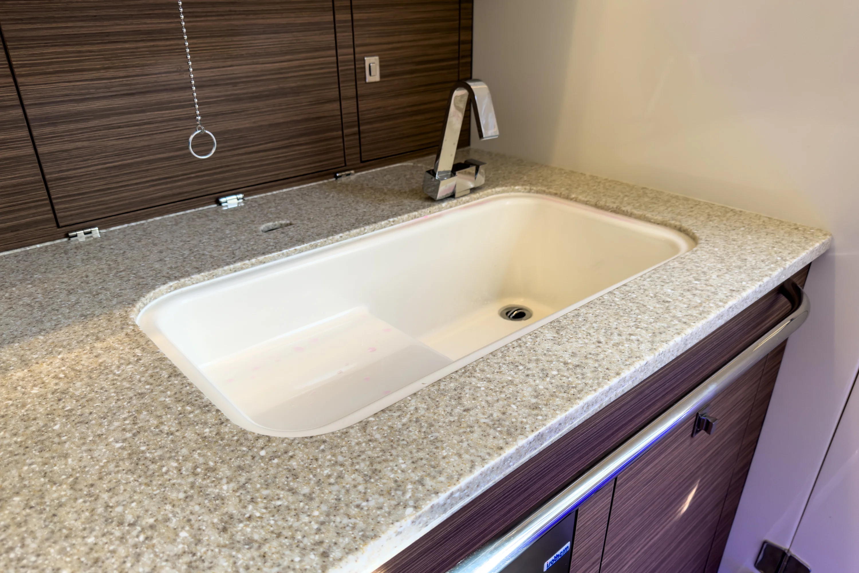 2026 Boston Whaler 420 Outrage Image Thumbnail #20