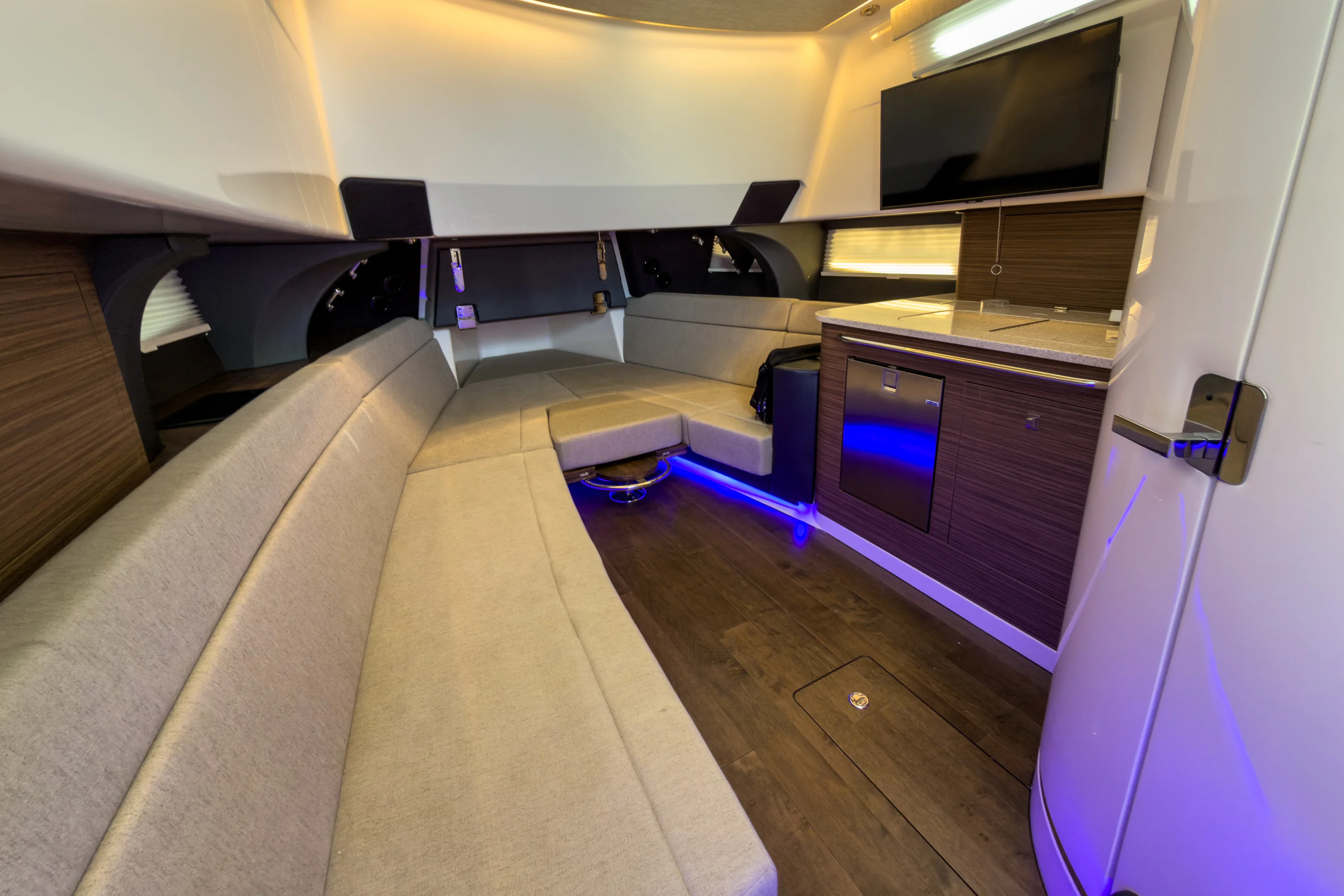 2026 Boston Whaler 420 Outrage Image Thumbnail #18