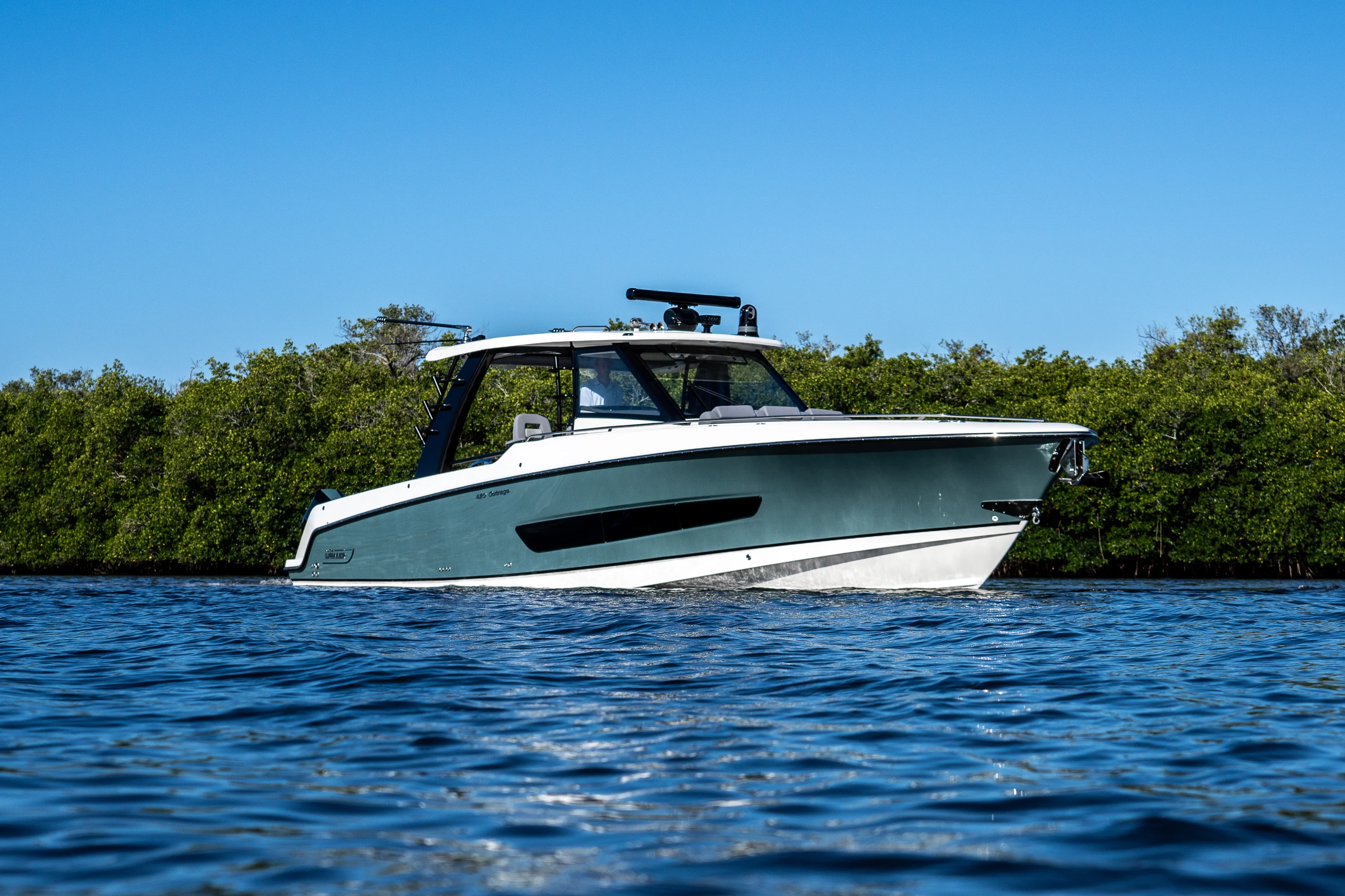 2026 Boston Whaler 420 Outrage Image Thumbnail #40