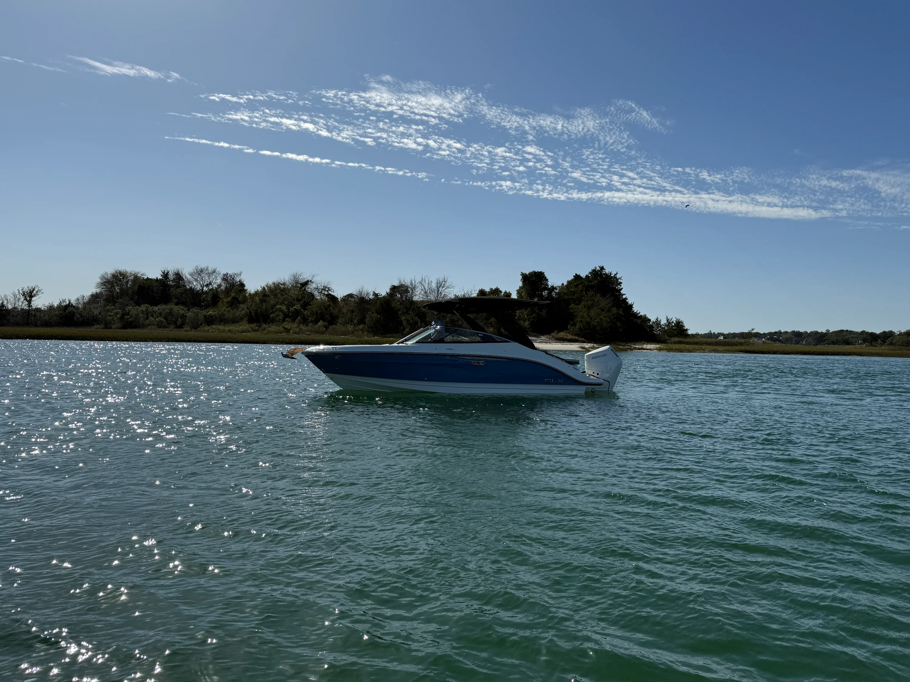 2026 Sea Ray SLX 260 Outboard Image Thumbnail #1