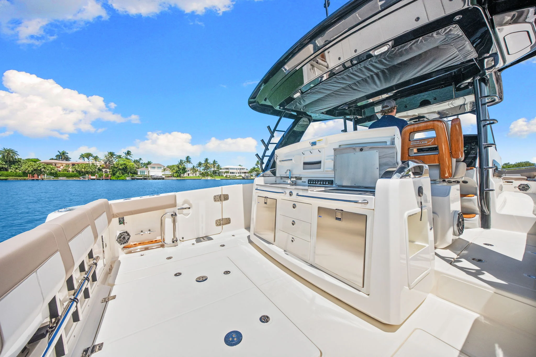 2026 Boston Whaler 420 Outrage Image Thumbnail #37