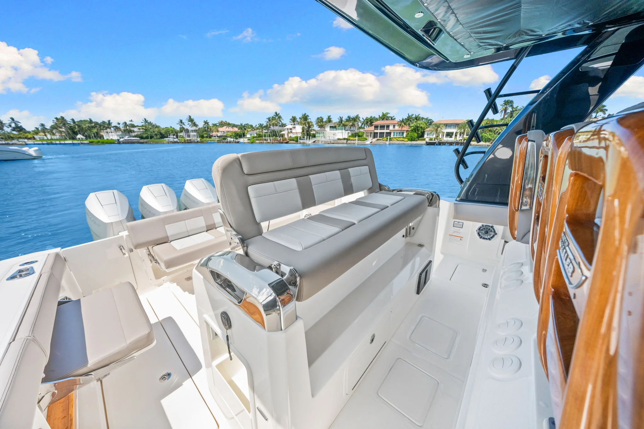 2026 Boston Whaler 420 Outrage Image Thumbnail #31