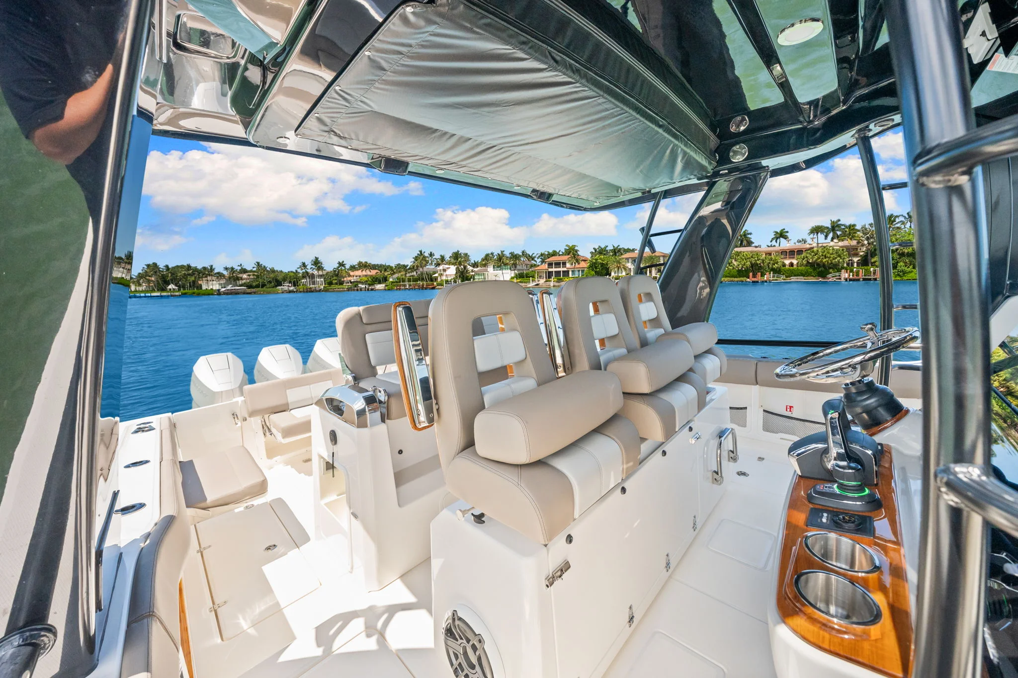 2026 Boston Whaler 420 Outrage Image Thumbnail #25