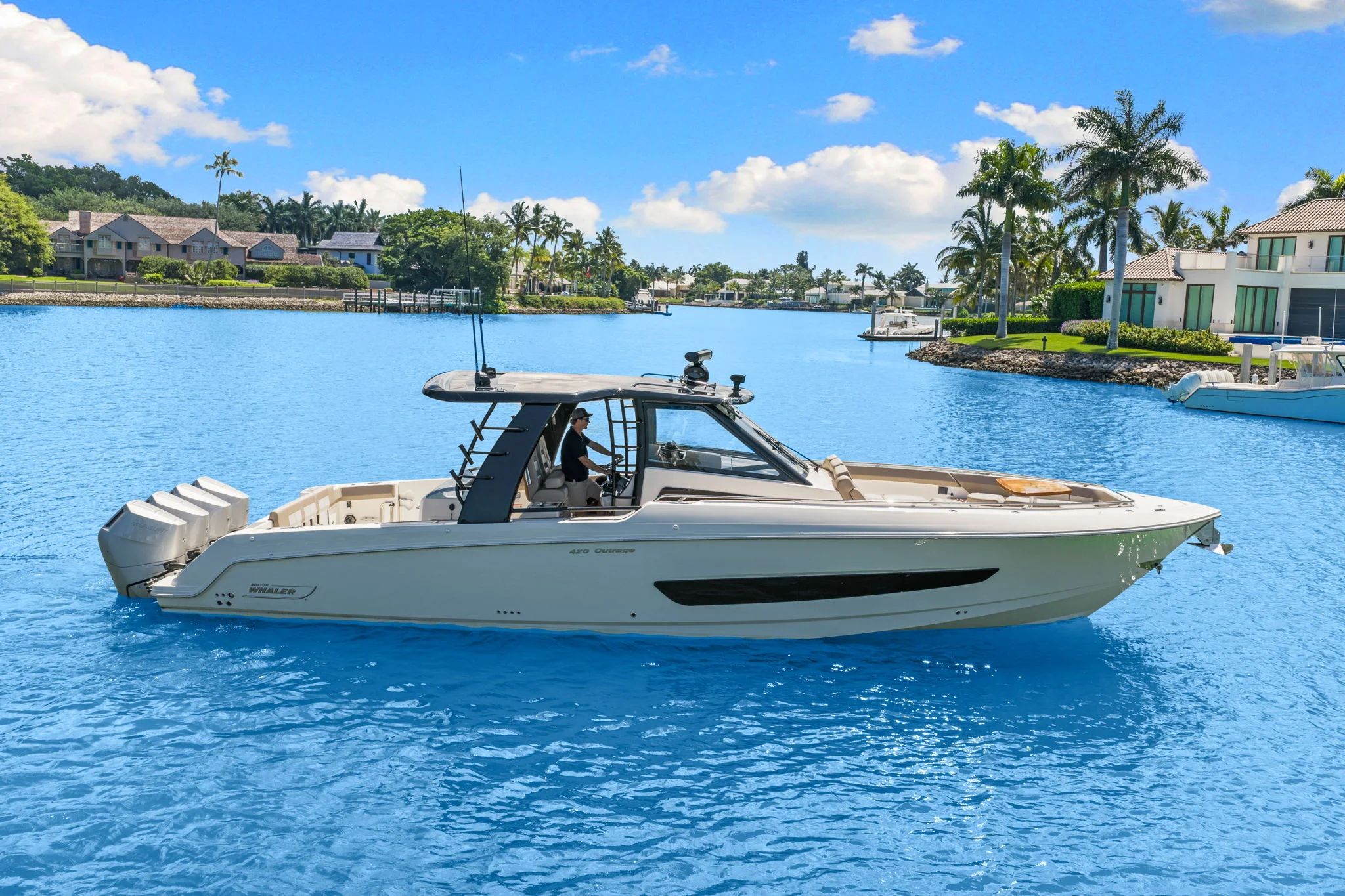 2026 Boston Whaler 420 Outrage Image Thumbnail #14