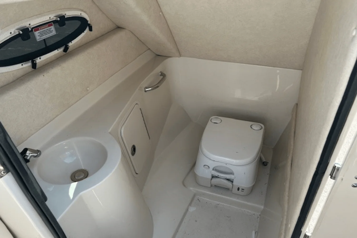 2010 Sea Ray 260 SUNDECK Image Thumbnail #6